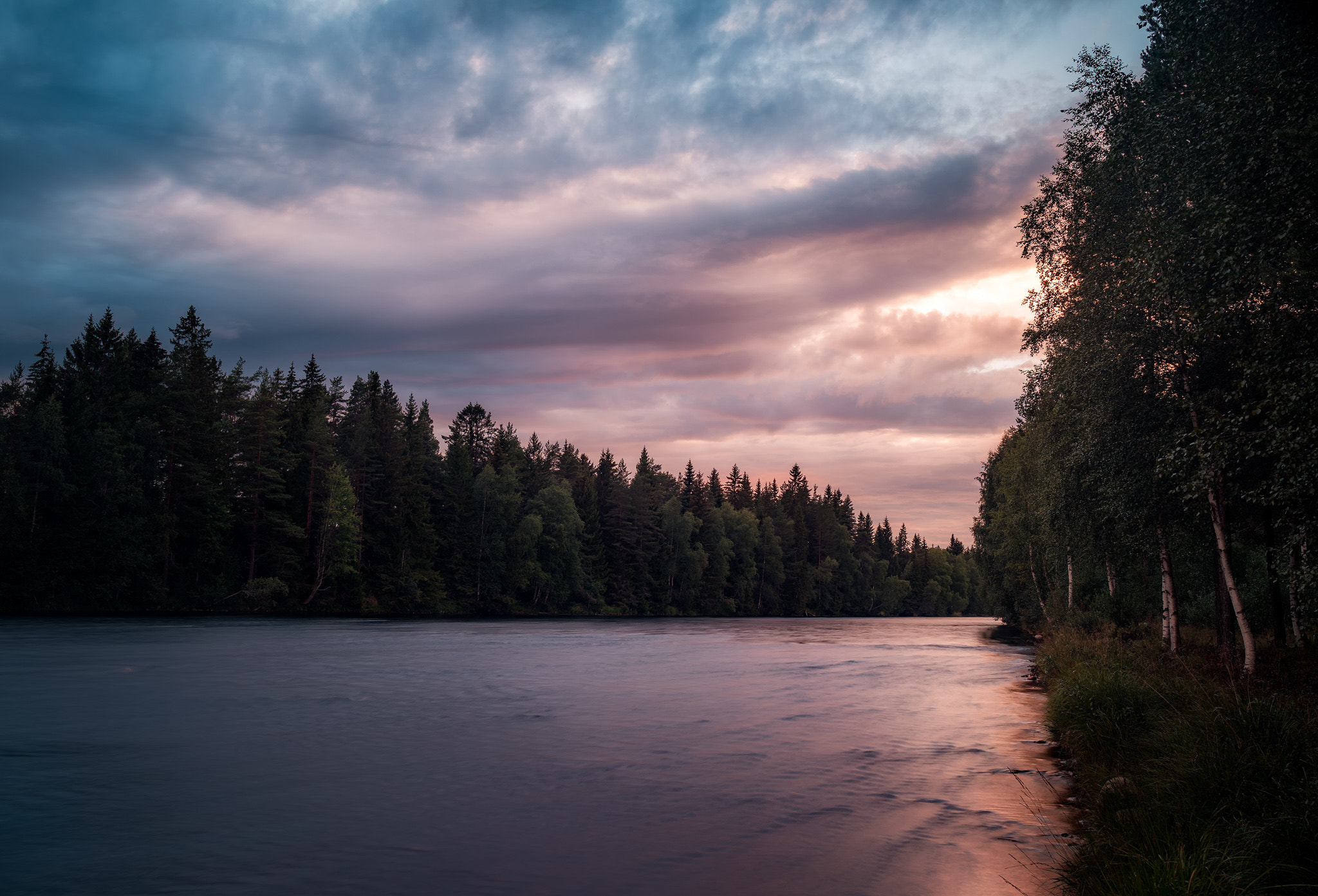 Canon EF 28mm F2.8 IS USM sample photo. Light over dalälven photography