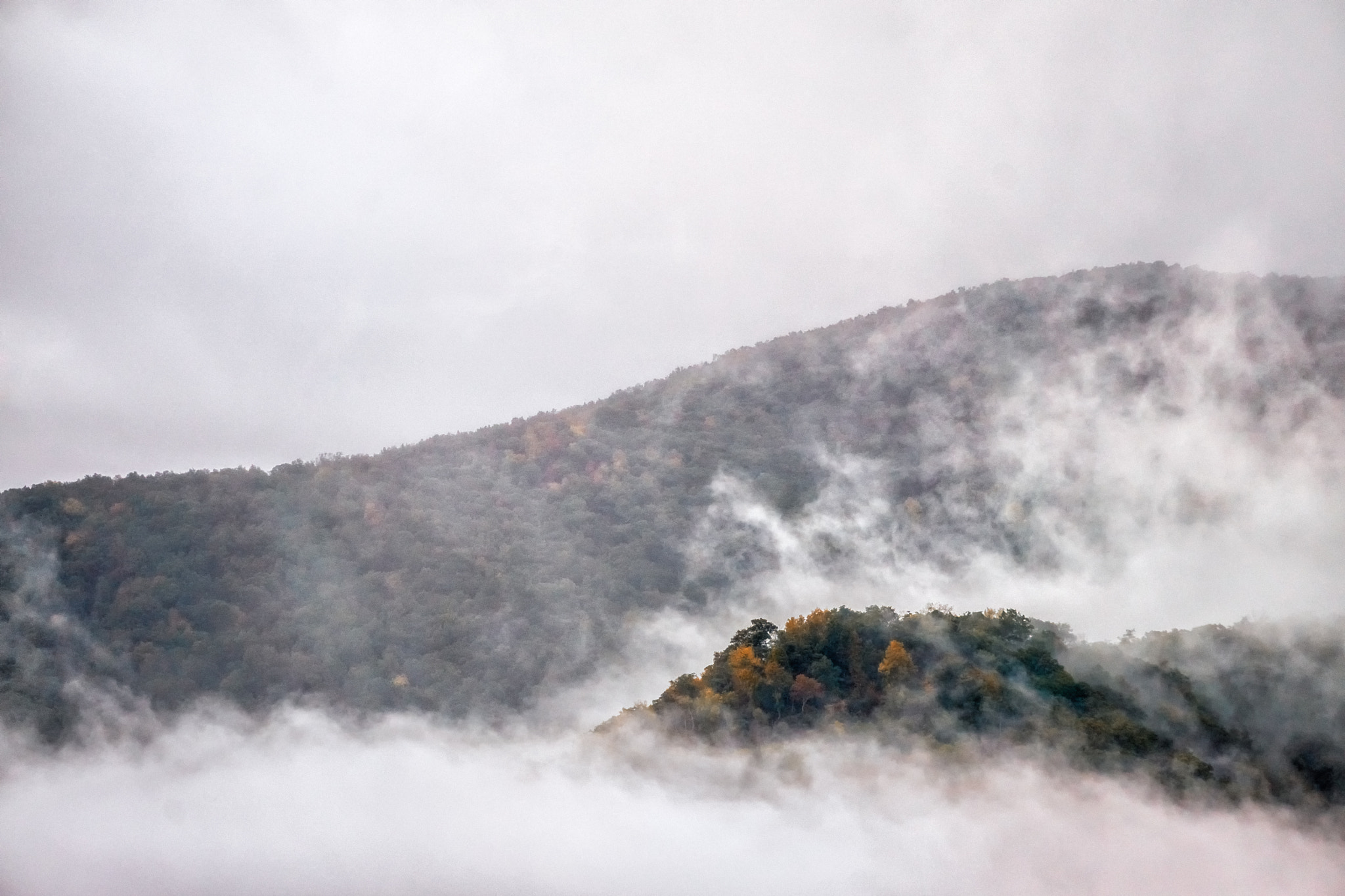 Sony a5100 sample photo. Islands in the mist photography