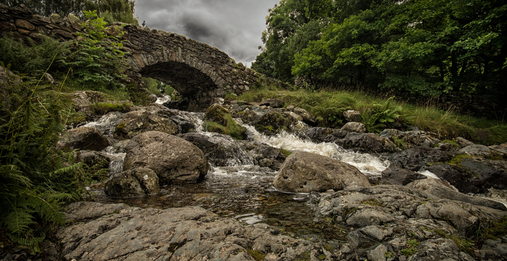 Sigma AF 10-20mm F4-5.6 EX DC sample photo. Ashness bridge photography