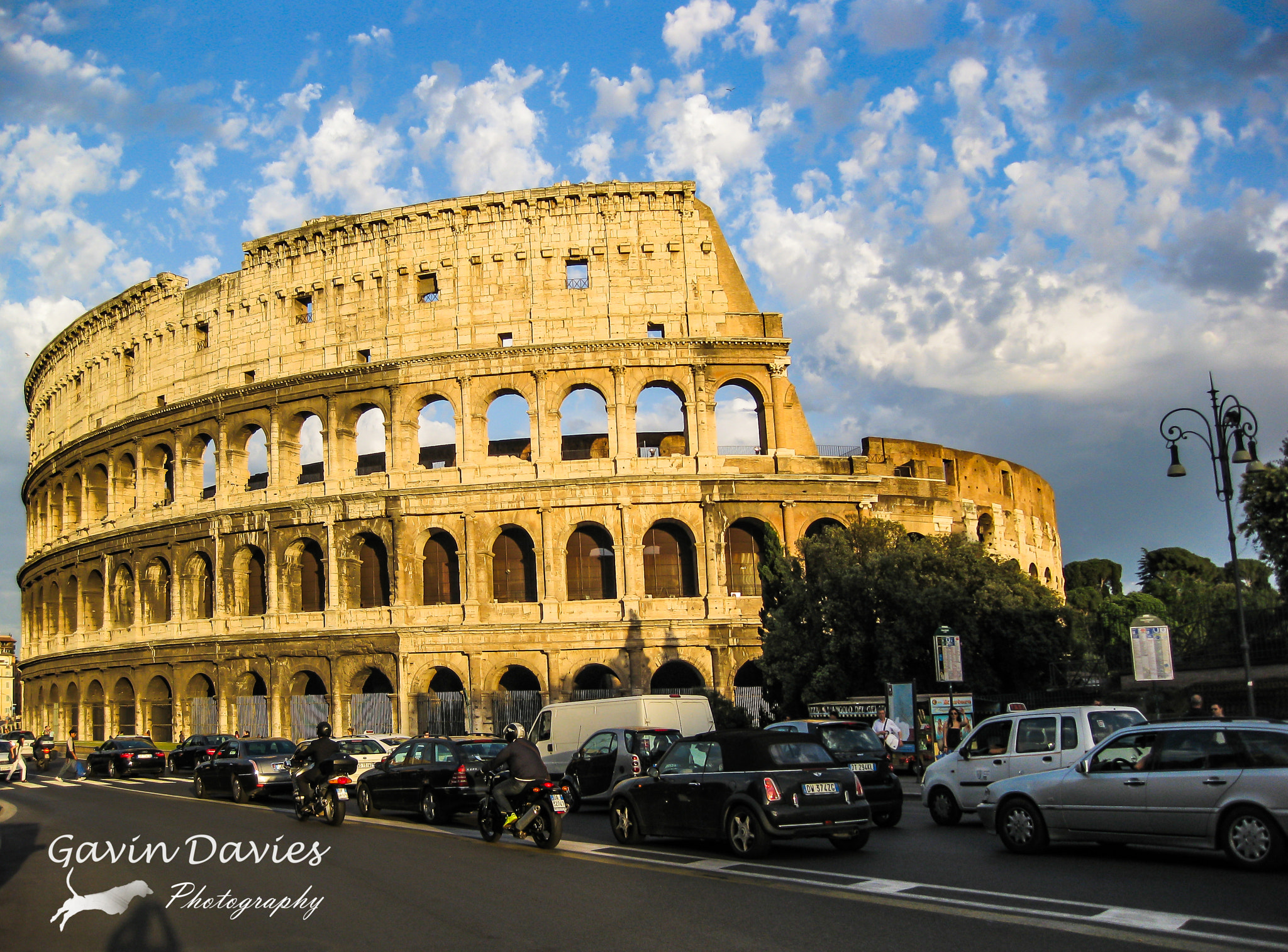 Canon PowerShot SD770 IS (Digital IXUS 85 IS / IXY Digital 25 IS) sample photo. Rome italy colosseum photography