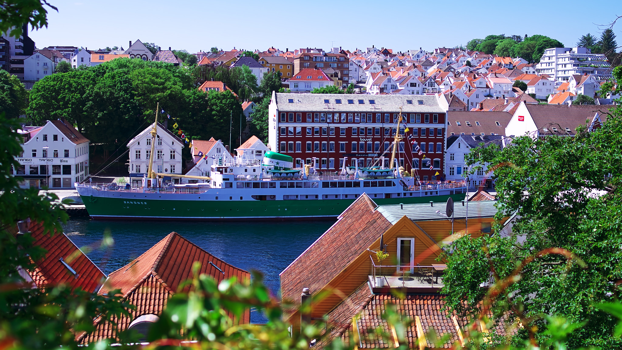 Pentax smc FA 31mm F1.8 AL Limited sample photo. A view of stavanger

 photography