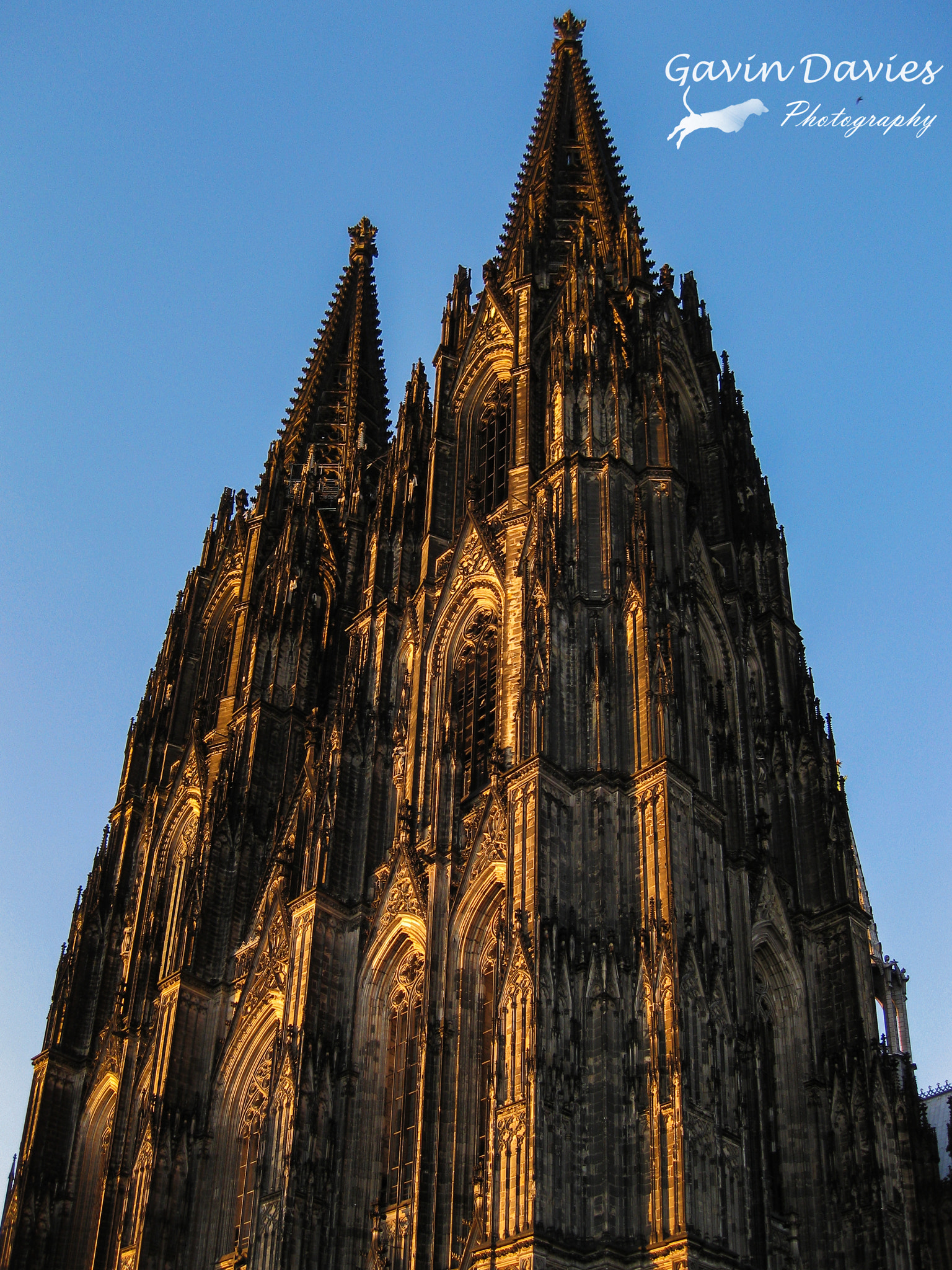 Canon PowerShot SD770 IS (Digital IXUS 85 IS / IXY Digital 25 IS) sample photo. Cologne cathedral photography