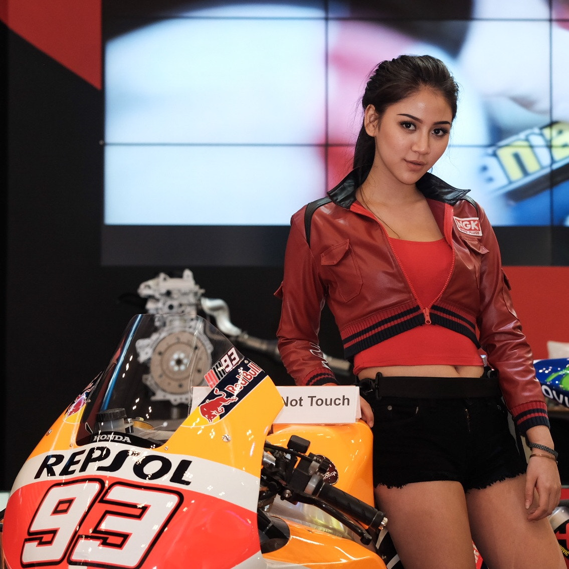 Fujifilm X-E2S + Fujifilm XF 55-200mm F3.5-4.8 R LM OIS sample photo. Gaikindo indonesia international auto show 2016 photography