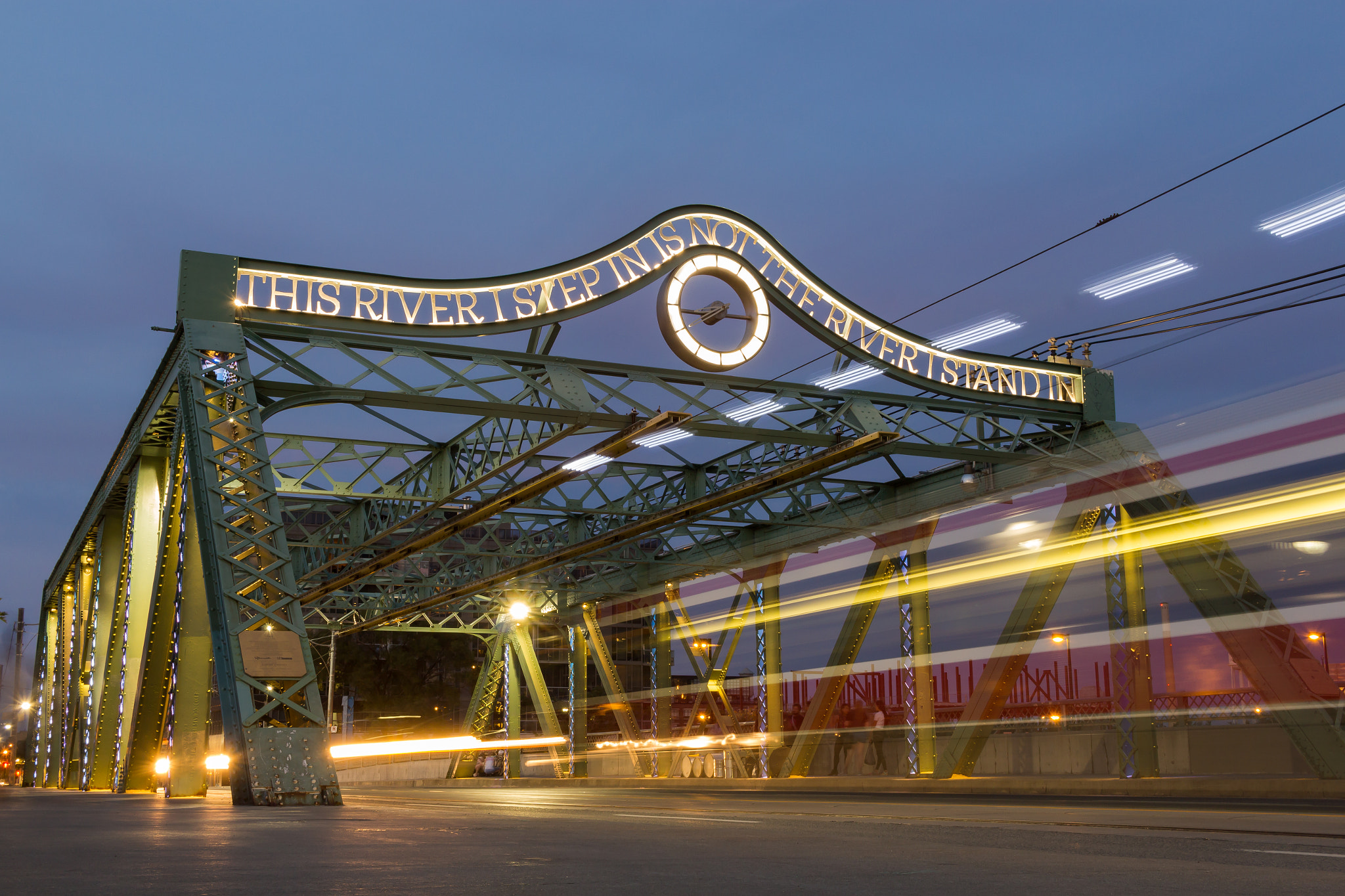 Canon EOS 100D (EOS Rebel SL1 / EOS Kiss X7) sample photo. Queen street viaduct photography