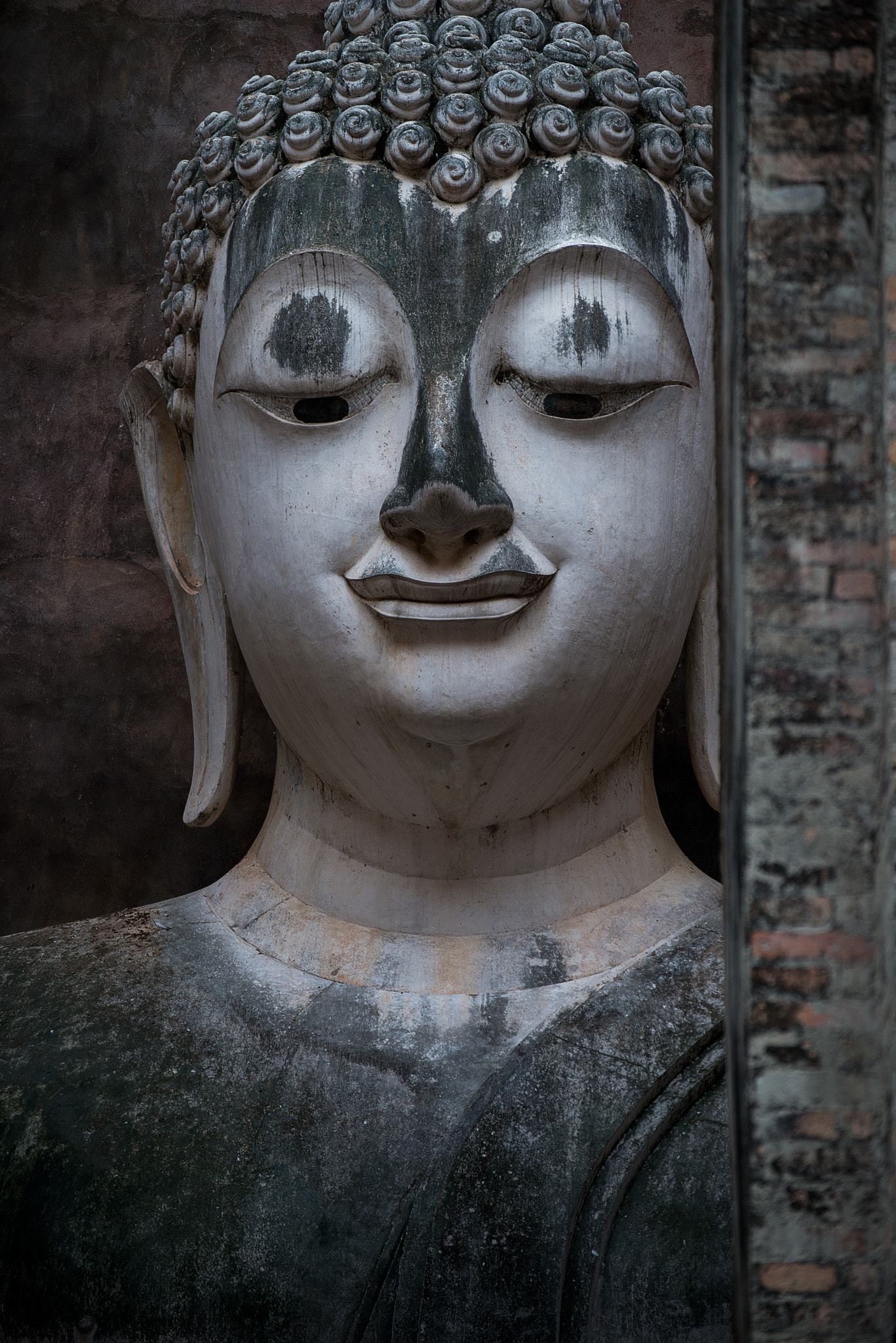 Nikon D800E sample photo. The ancient ruin of buddha in sukhothai, thailand. photography