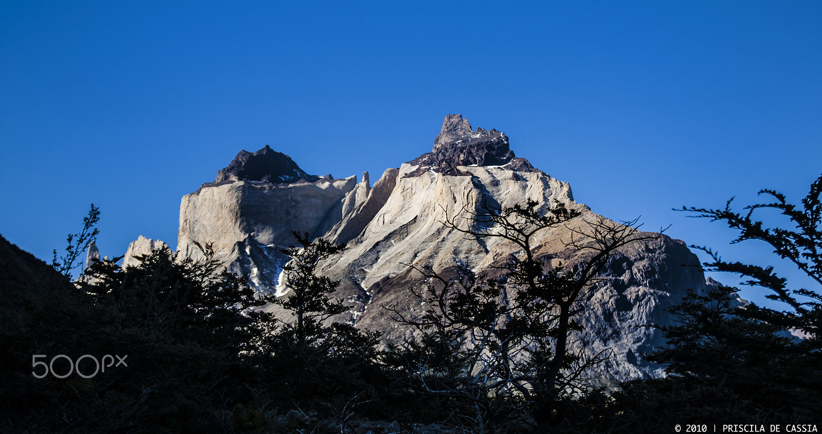 Nikon D90 + Sigma 18-50mm F2.8 EX DC Macro sample photo. Nightfall at cuernos del paine photography