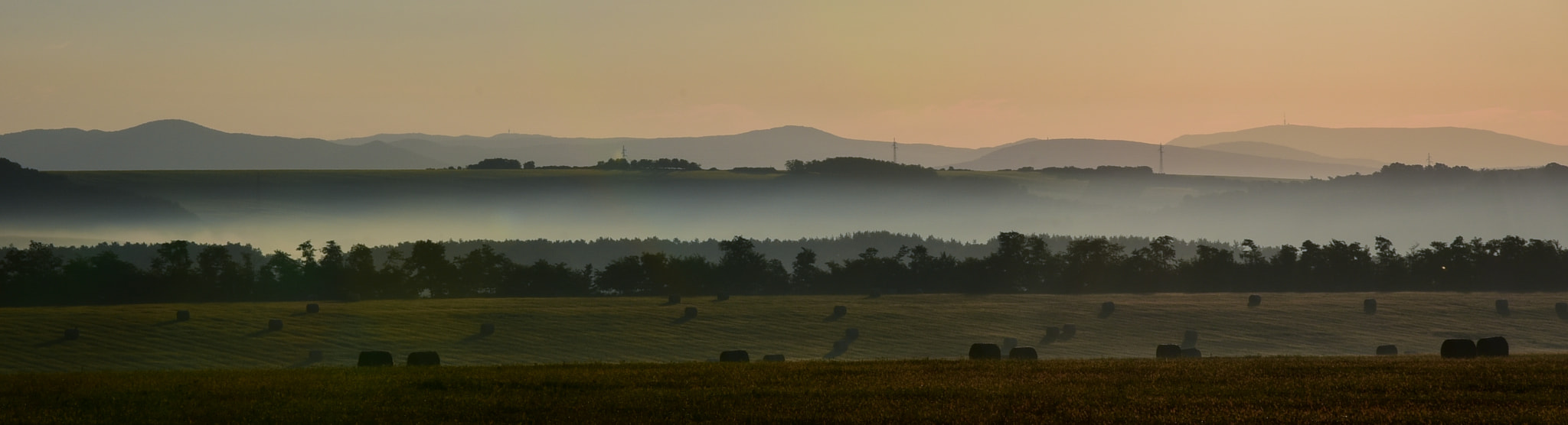 Sigma 17-70mm F2.8-4 DC Macro OS HSM | C sample photo. Sunrise photography