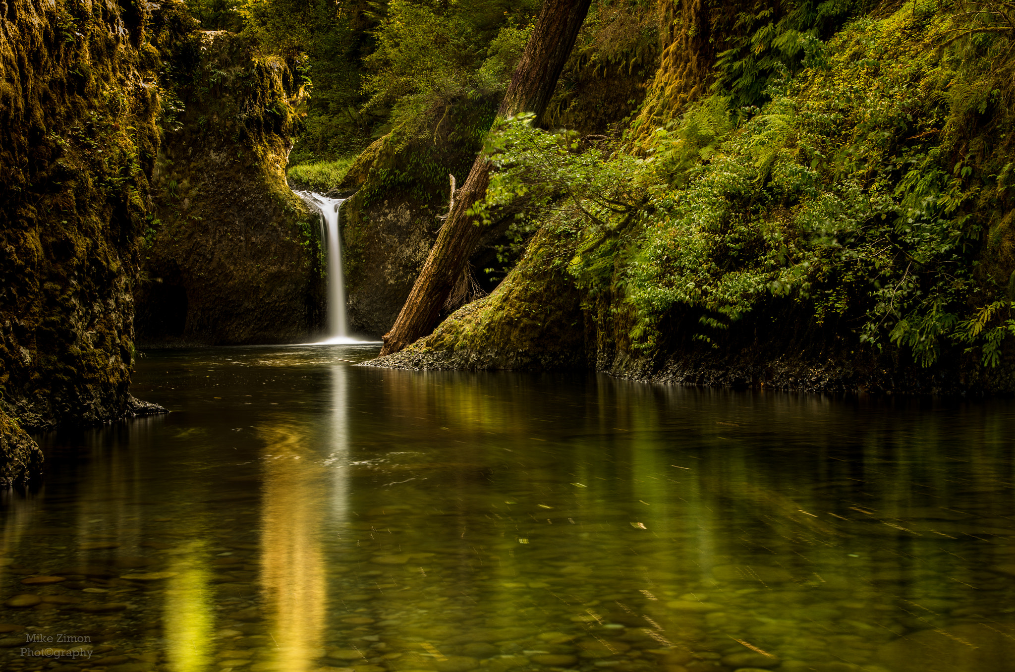 Pentax smc DA* 16-50mm F2.8 ED AL (IF) SDM sample photo. Punchbowl falls photography