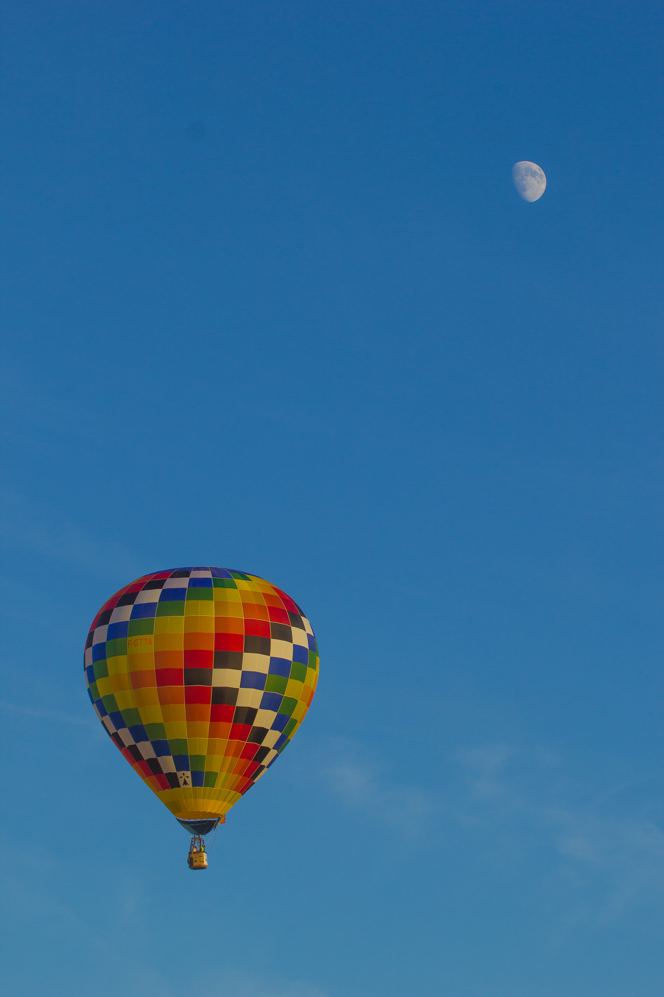 Canon EF 100-400mm F4.5-5.6L IS USM sample photo. Way to the moon photography