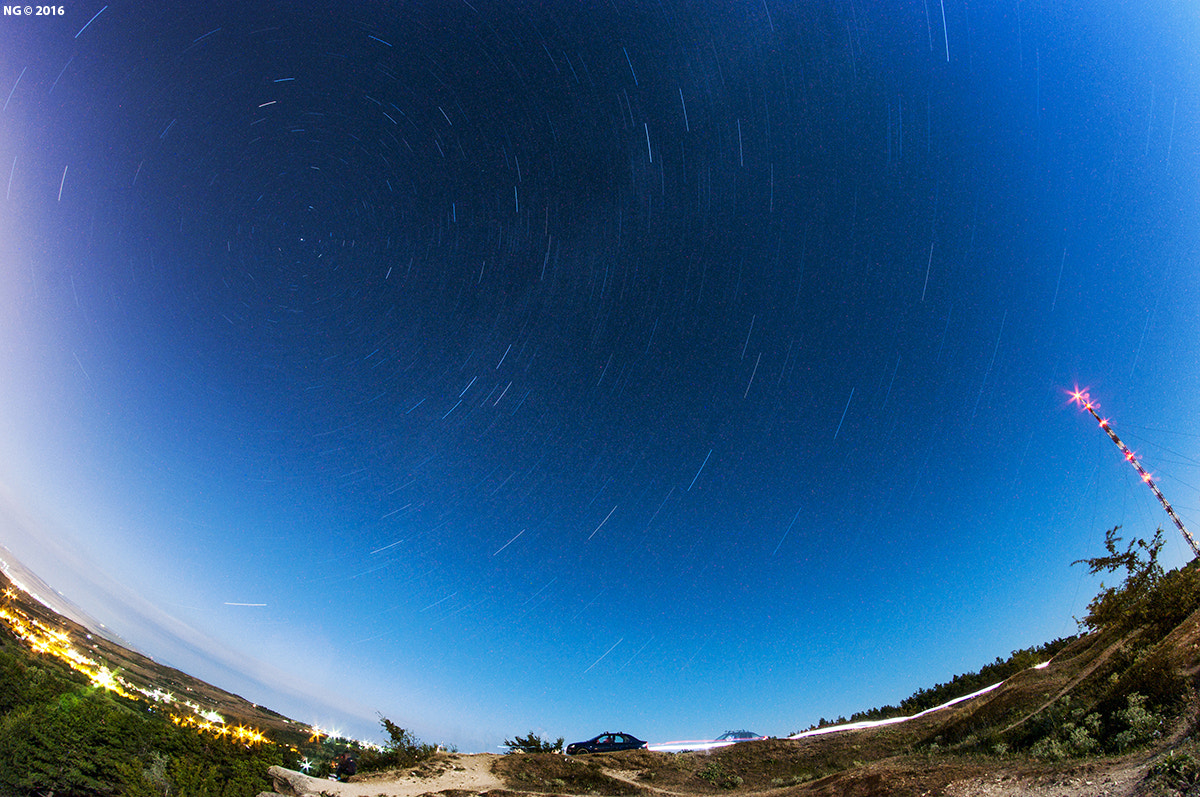 Nikon D90 + Samyang 8mm F3.5 Aspherical IF MC Fisheye sample photo. In the night photography