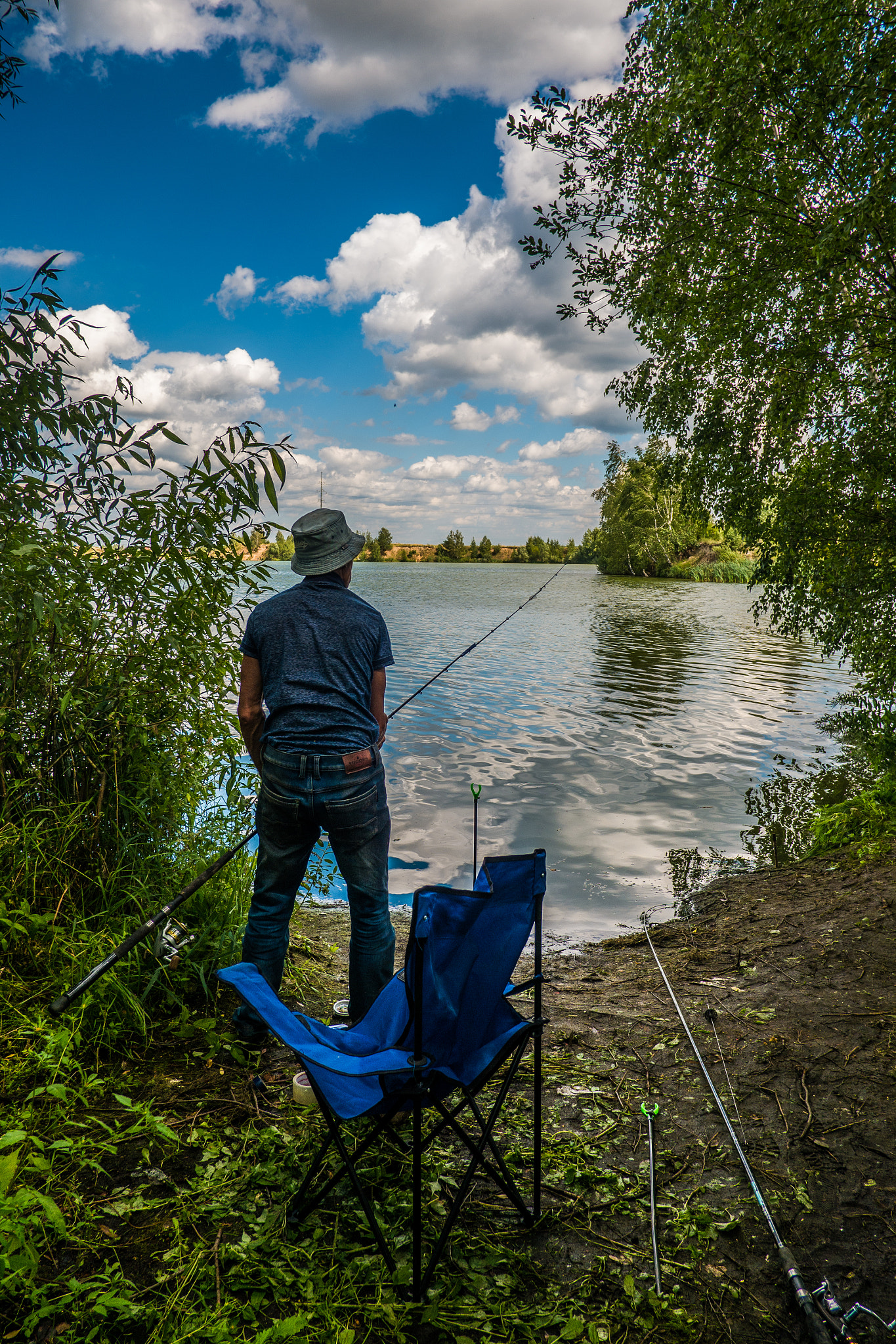 Fujifilm X-A1 + Fujifilm XF 18mm F2 R sample photo. Fisherman1 photography