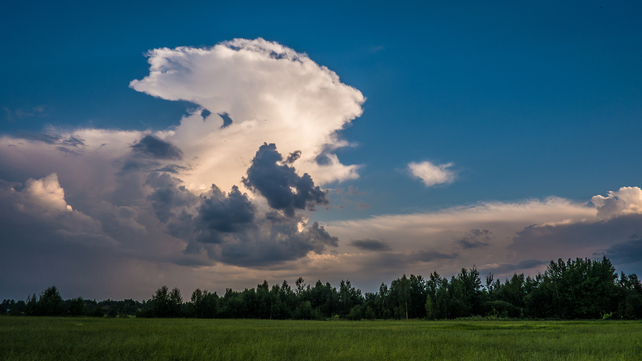 Fujifilm X-A1 + Fujifilm XF 18mm F2 R sample photo. Clouds photography