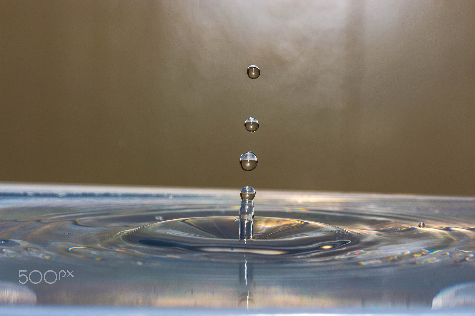 Canon EF-S 60mm F2.8 Macro USM sample photo. Drop photography