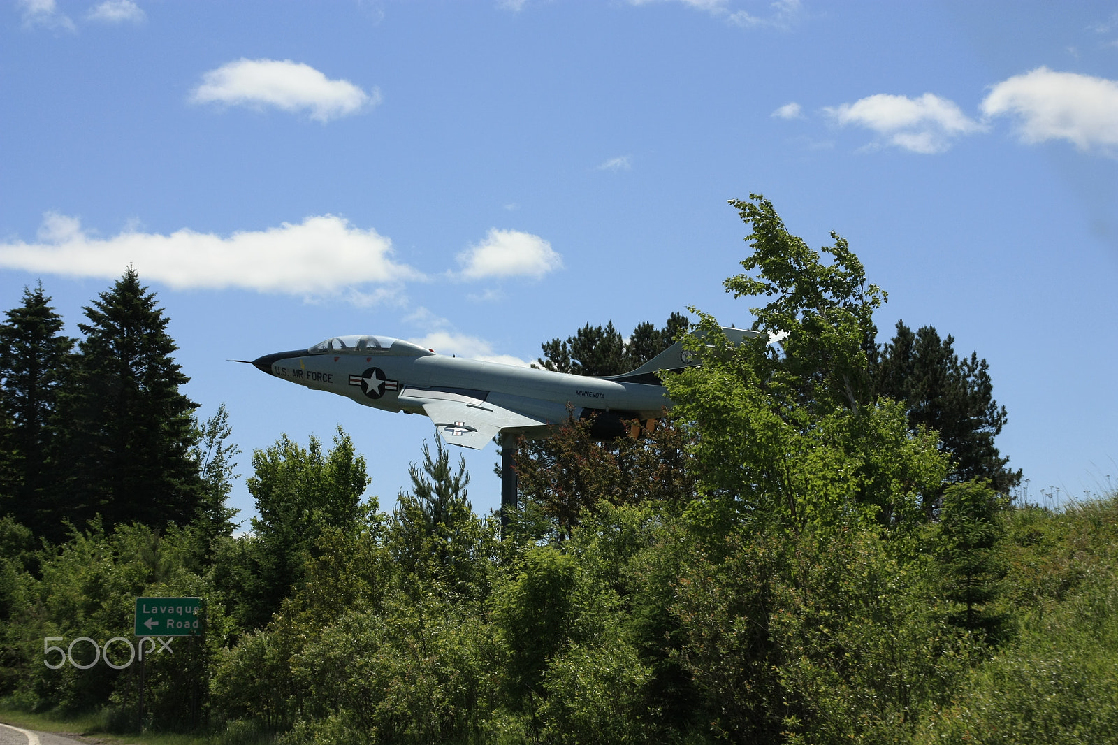 Canon EOS 450D (EOS Rebel XSi / EOS Kiss X2) sample photo. Duluth plane photography
