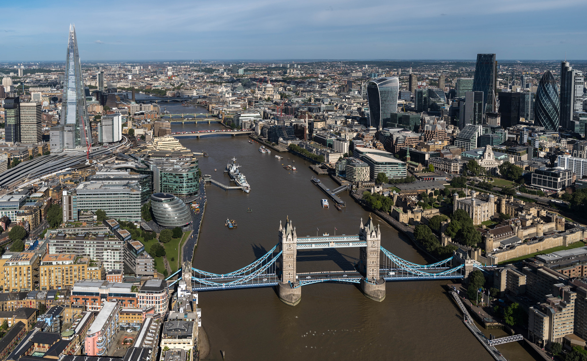 Pentax 645Z + HD Pentax-DA645 28-45mm F4.5ED AW SR sample photo. London aerial photography