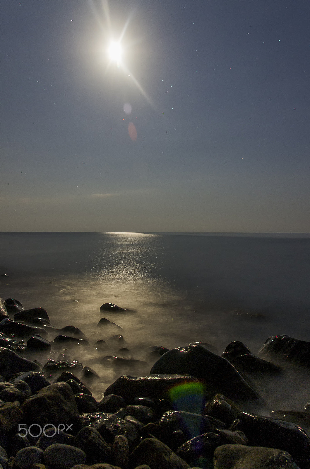 Pentax K-5 sample photo. The moon over the sea photography