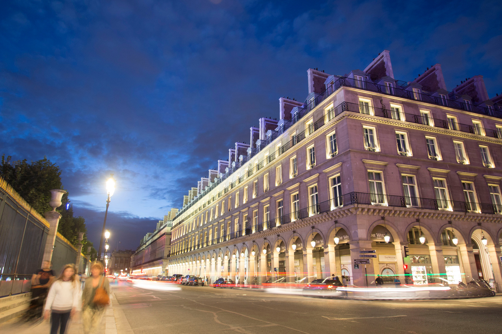 Sigma 10-20mm F3.5 EX DC HSM sample photo. Paris photography