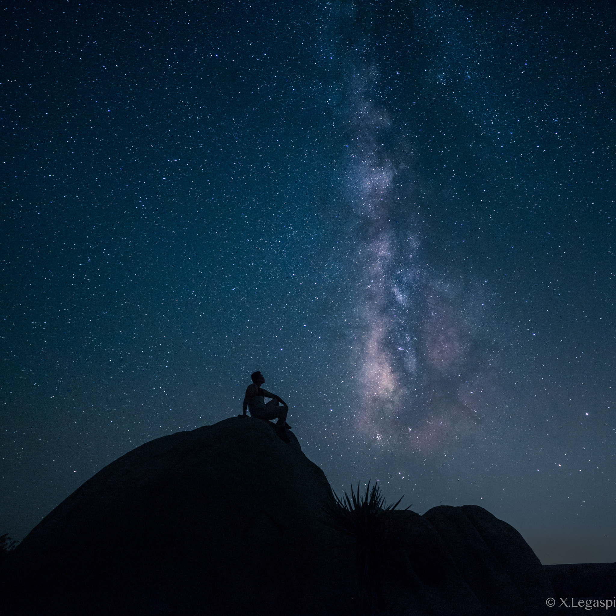 E 18mm F2.8 sample photo. Staring at the heavens photography