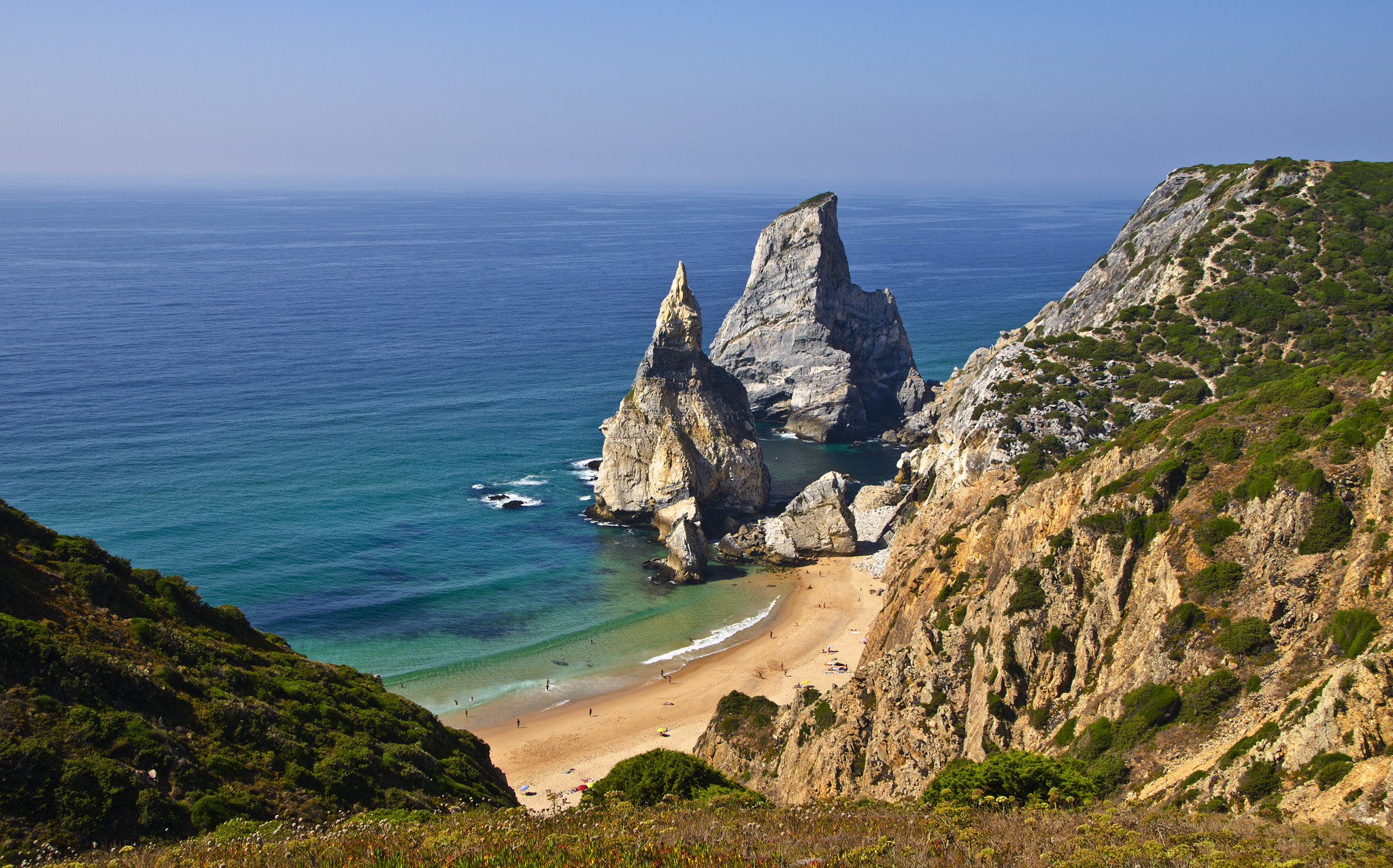 Sigma 18-250mm F3.5-6.3 DC OS HSM sample photo. Praia da ursa photography