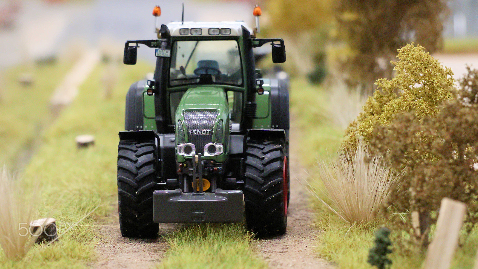 Canon XC10 sample photo. Fendt tractor 1/32 photography