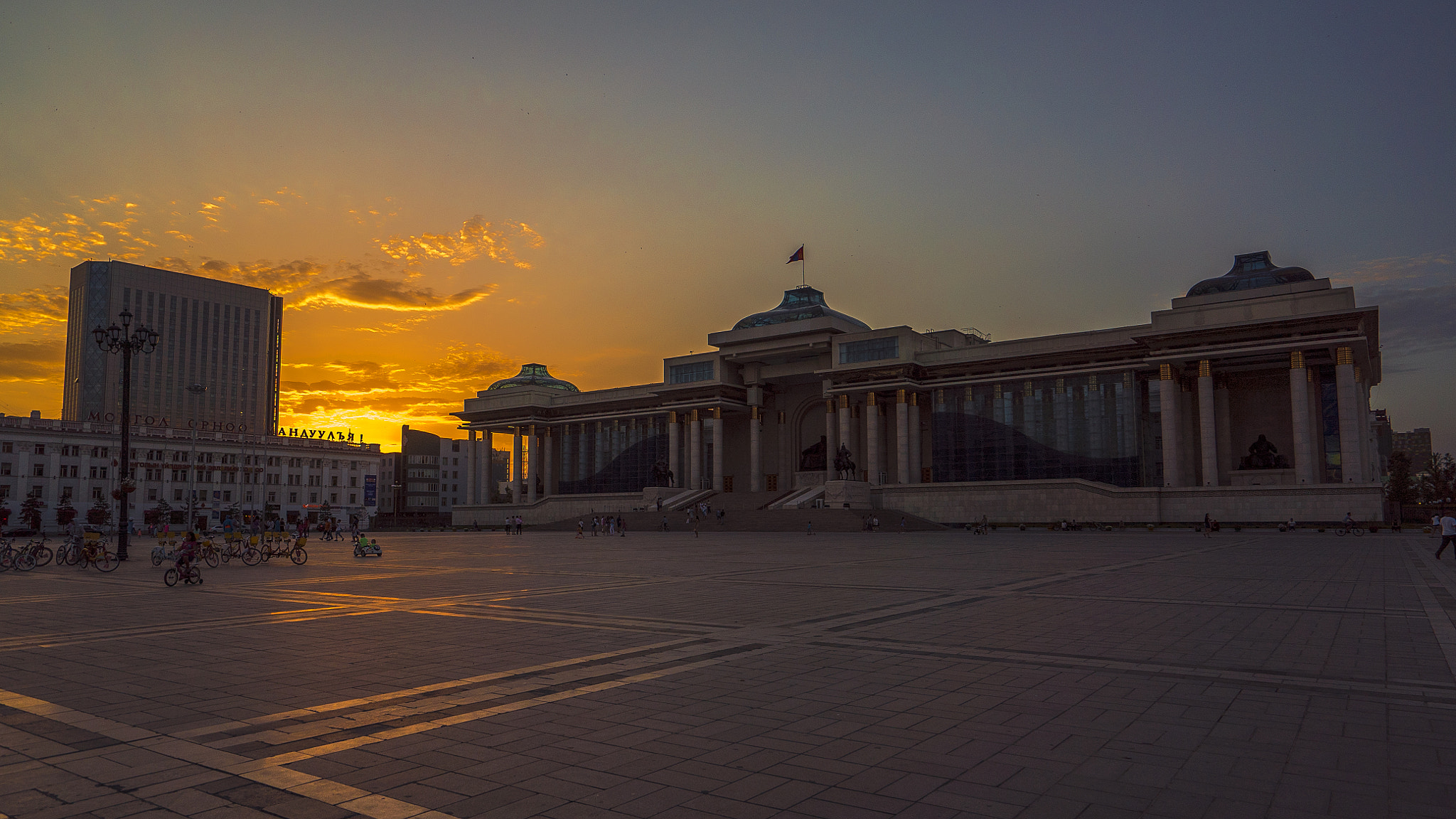 Sony a7S II + Sony Vario-Tessar T* FE 16-35mm F4 ZA OSS sample photo. Cengiz han parliament photography