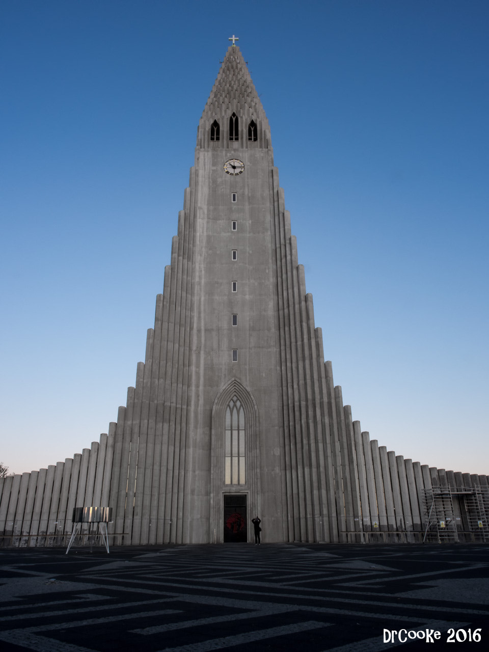 Olympus PEN E-P5 + Olympus M.Zuiko Digital ED 12-40mm F2.8 Pro sample photo. Hallgrimskirkja (p8021624_1280) photography