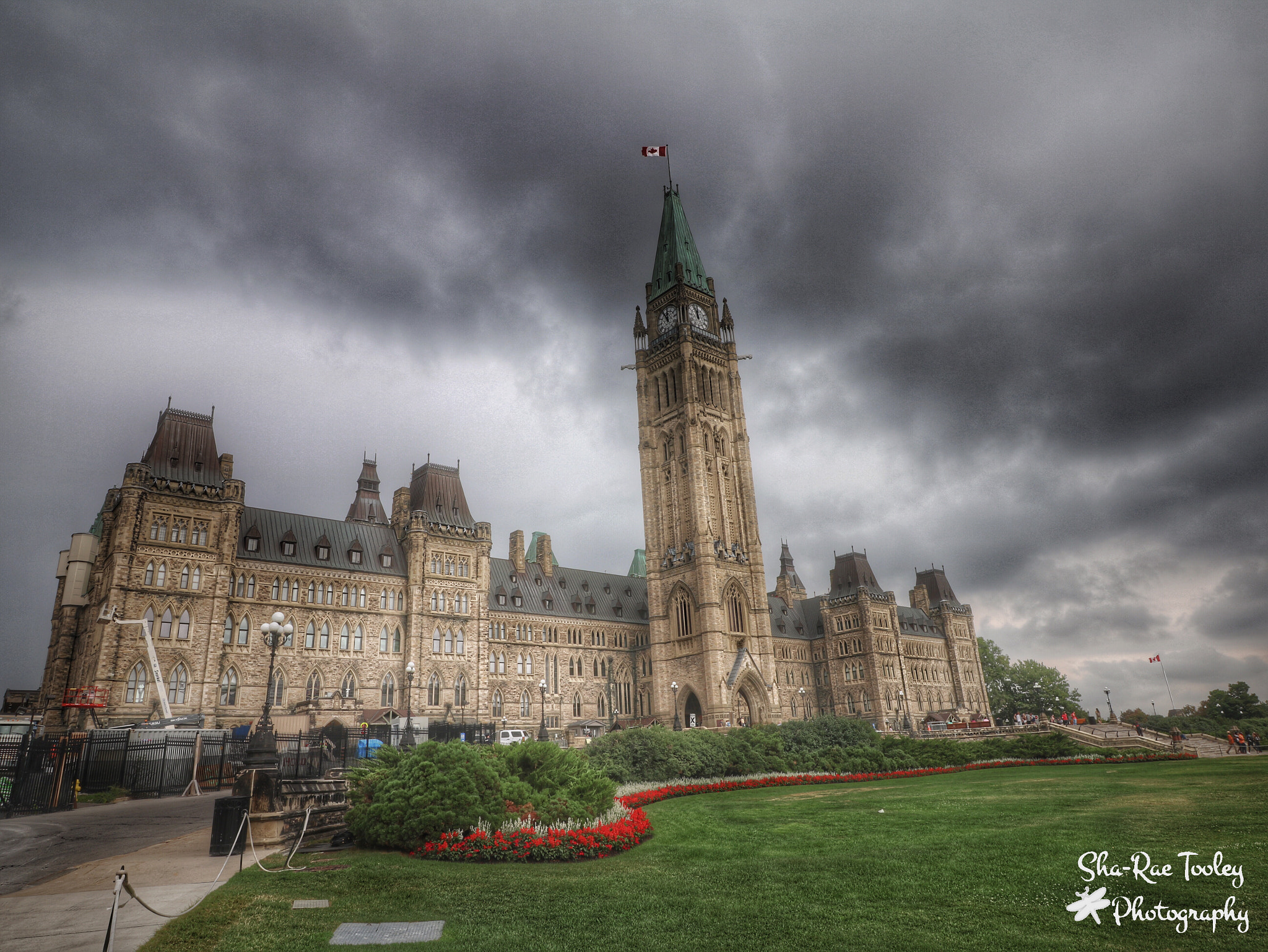 Canon EF-S 10-18mm F4.5–5.6 IS STM sample photo. Parliament hill, ottawa ontario photography