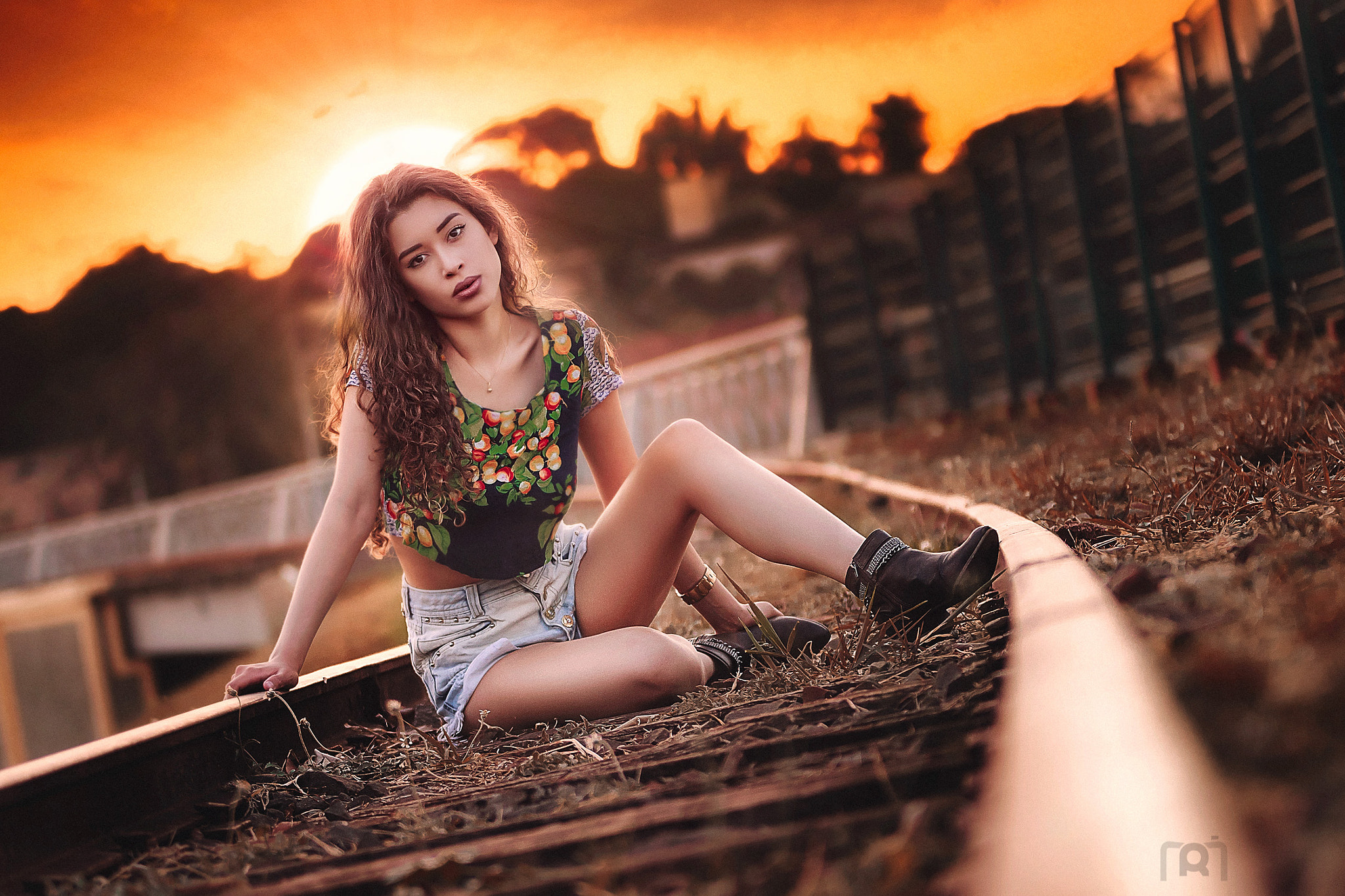 Sigma 70-200mm F2.8 EX DG OS HSM sample photo. Beauty at the glowing sunset photography