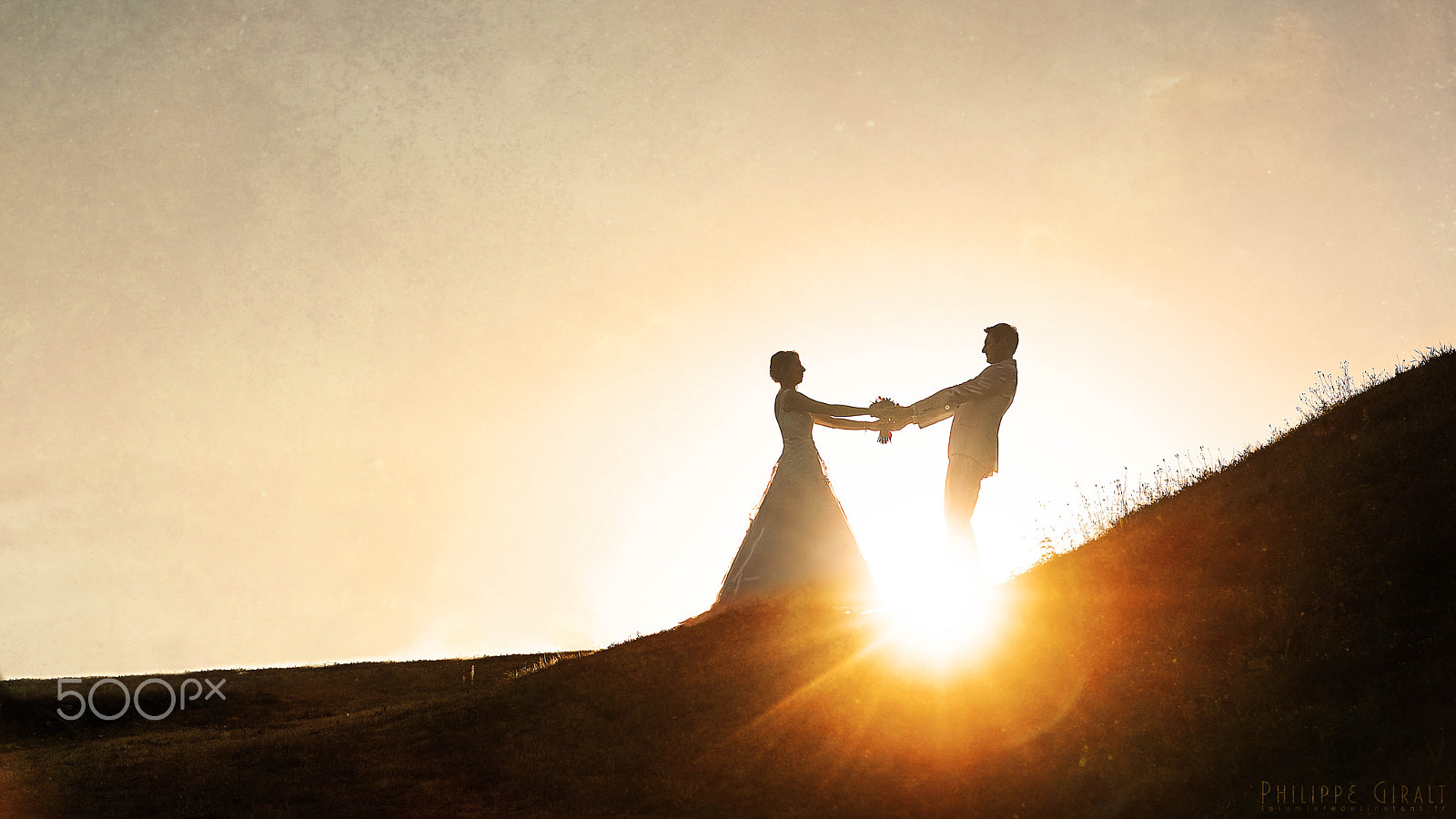 Sigma 70-200mm F2.8 EX DG Macro HSM II sample photo. Lovers in sunset photography