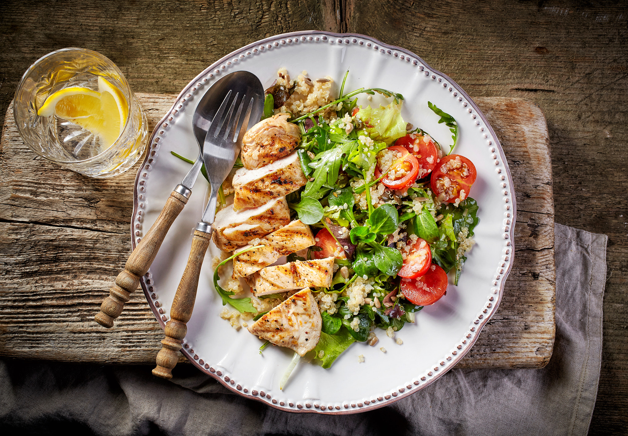 Canon EOS 6D + Canon EF 50mm F2.5 Macro sample photo. Quinoa and vegetable salad and grilled chicken photography