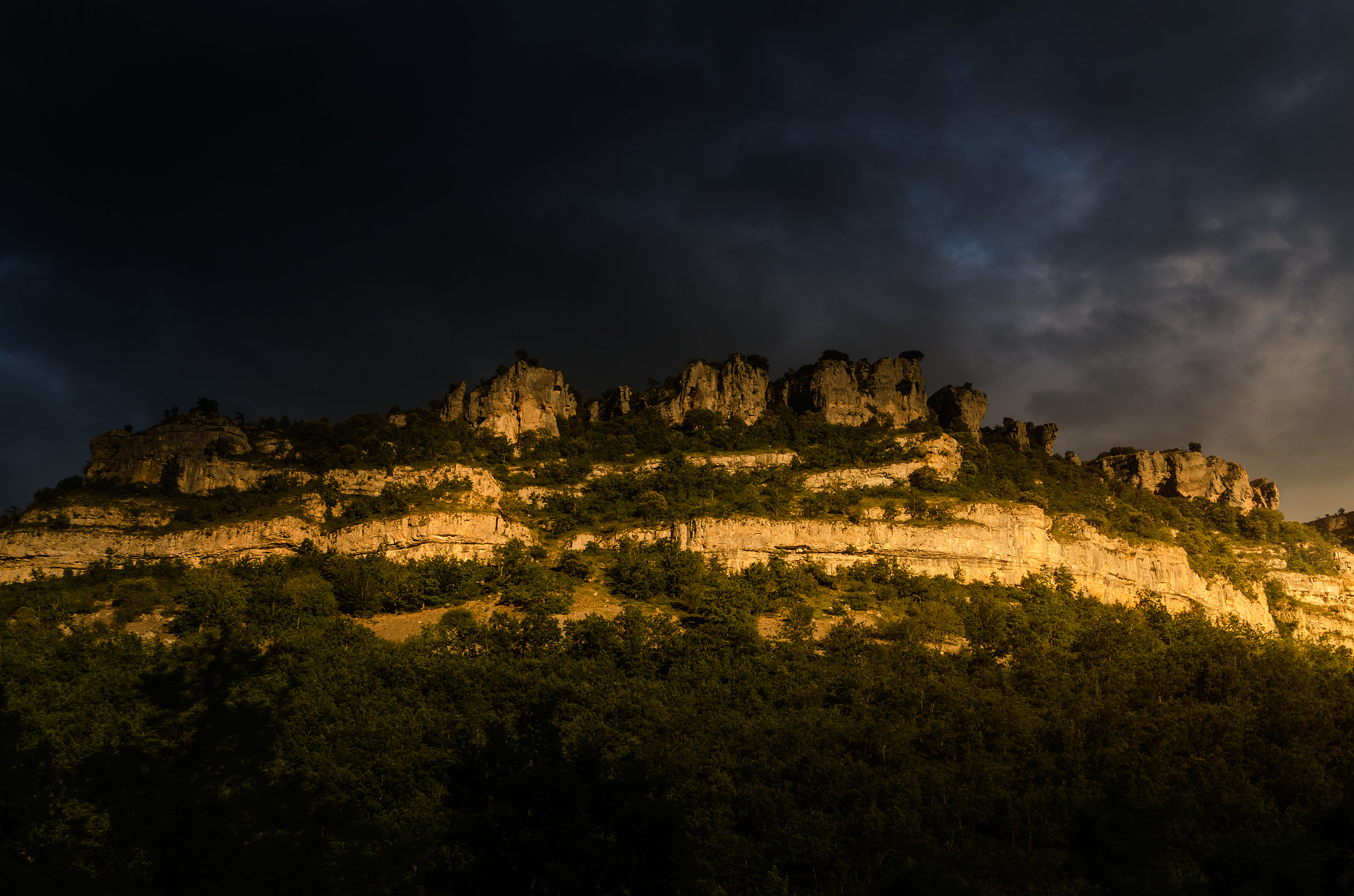 Nikon D7000 + Sigma 18-50mm F2.8 EX DC sample photo. Hoces del río ebro photography