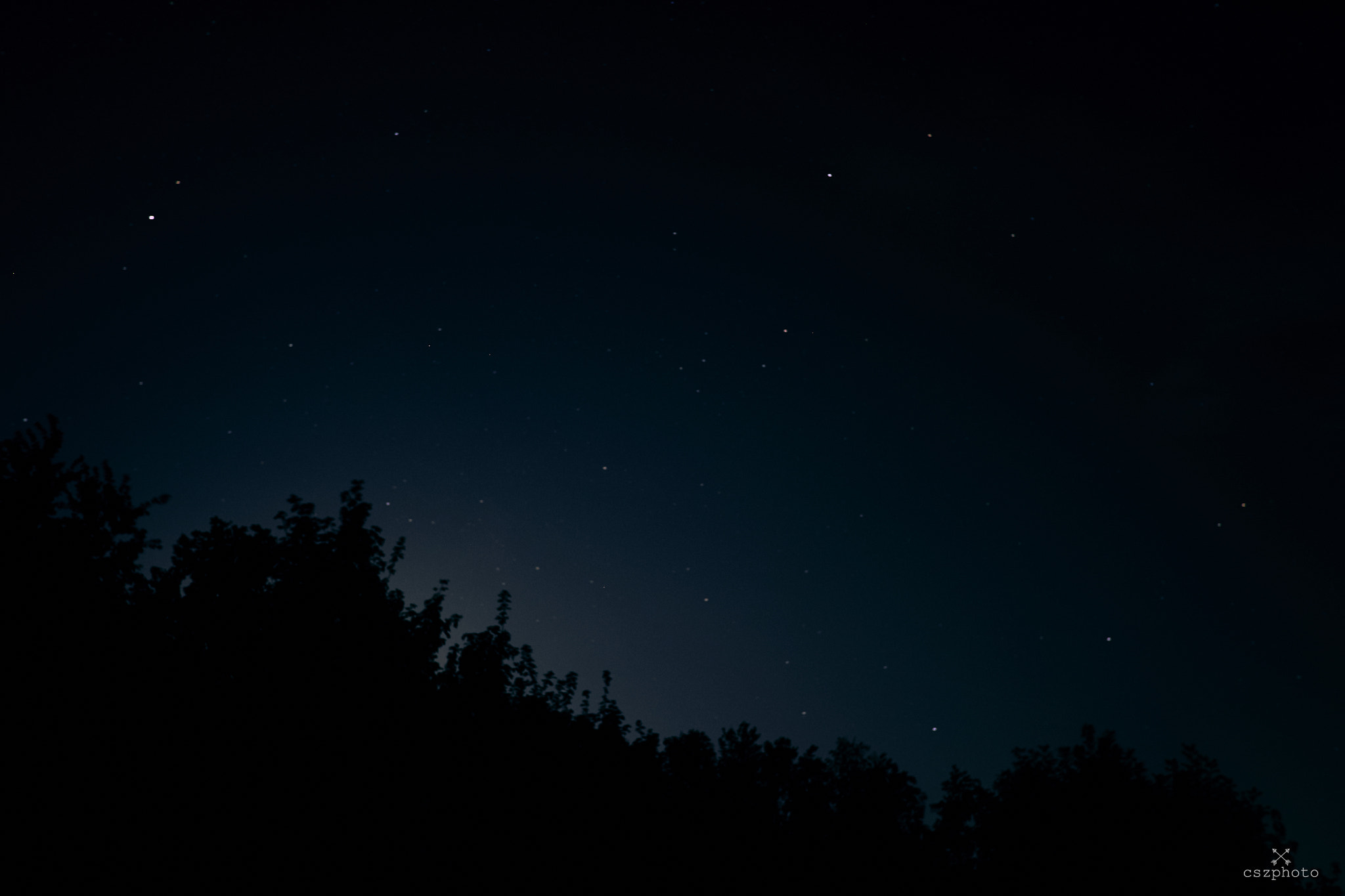 Fujifilm X-E2 + Fujifilm XF 18mm F2 R sample photo. Hidden moonlight photography