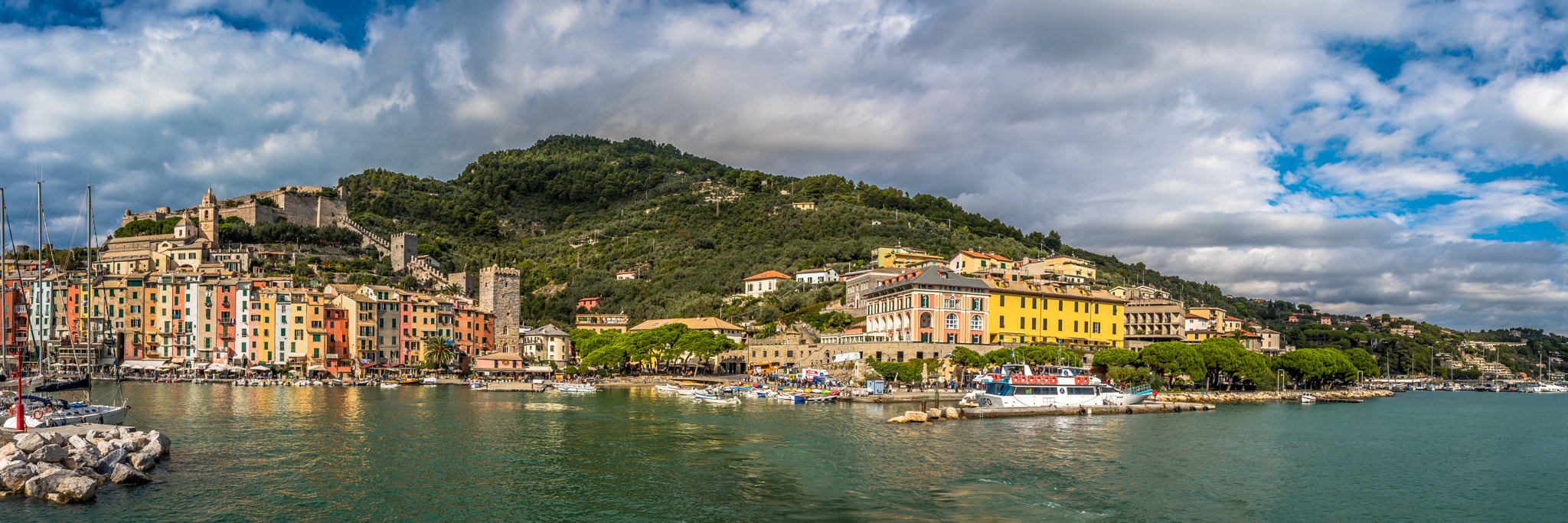 Nikon D750 + Nikon AF Nikkor 28mm F2.8D sample photo. Portovenere, italia photography