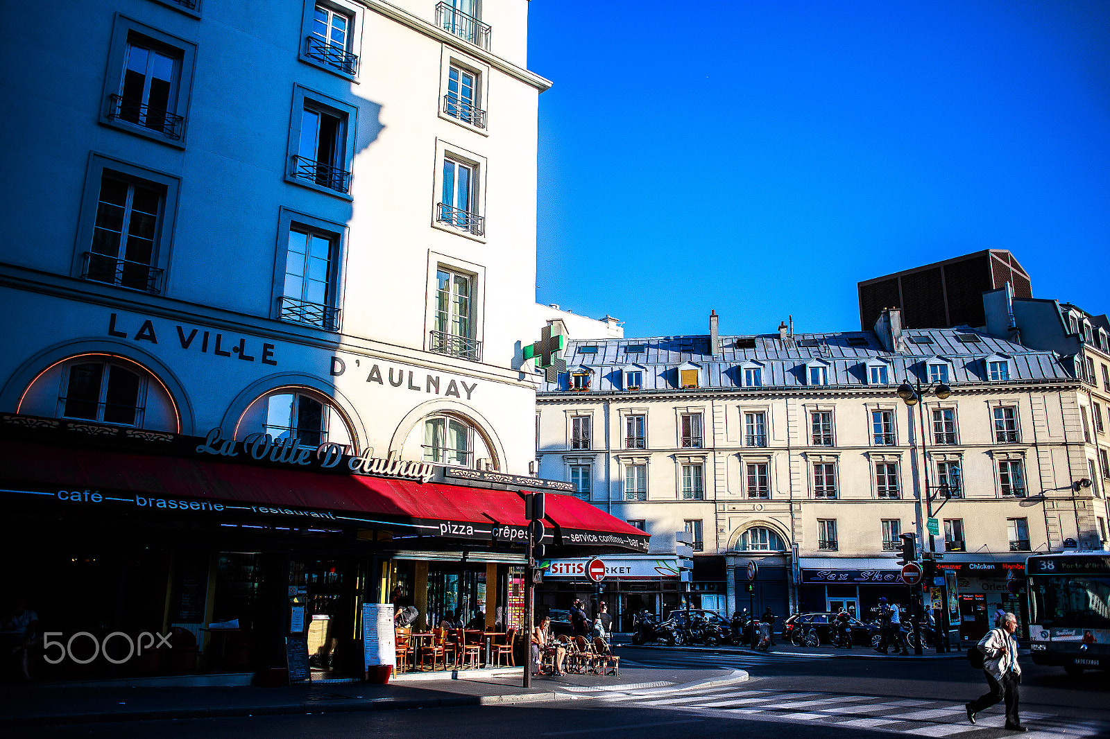 Canon EOS 6D + Canon EF 28mm F2.8 sample photo. Lights & shadows photography