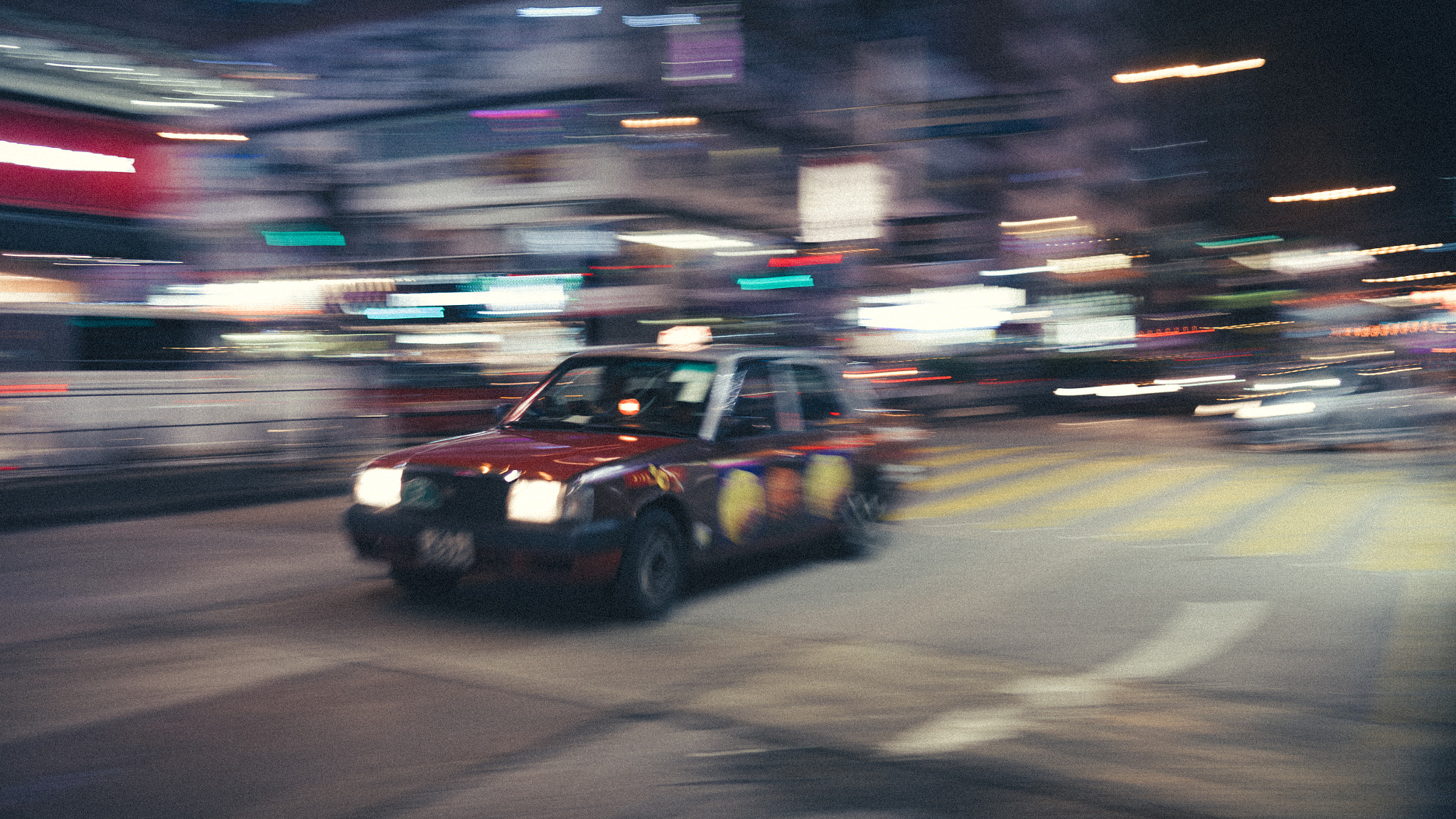 Summicron T 1:2 23 ASPH. sample photo. Hong kong taxi photography