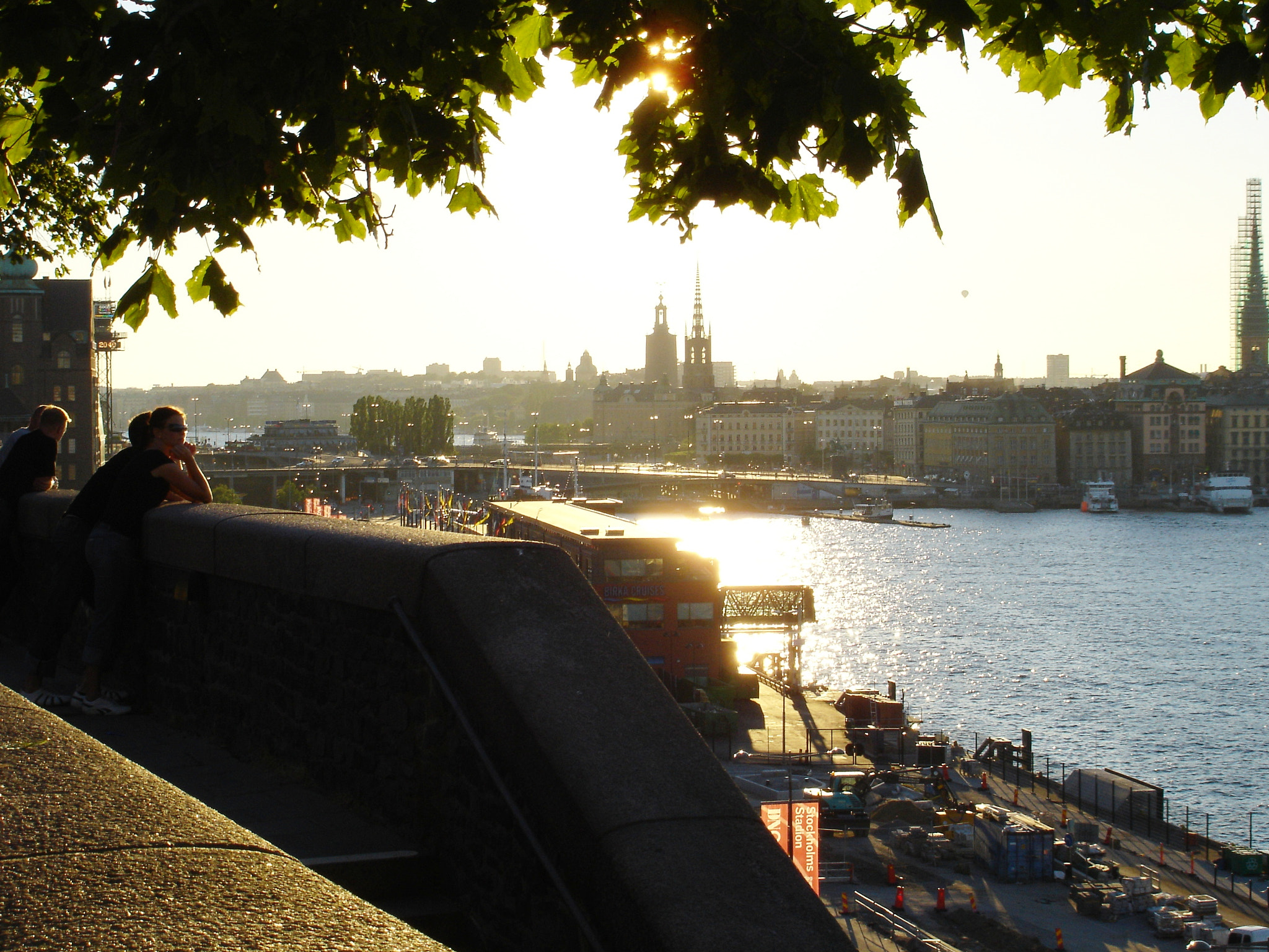 Sony DSC-P100 sample photo. Cross the water stockholm photography