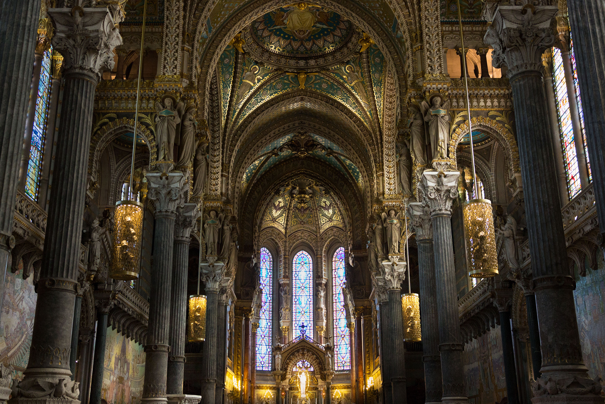 Sigma 18-35mm f/1.8 DC HSM sample photo. Notre-dame de fourvière photography
