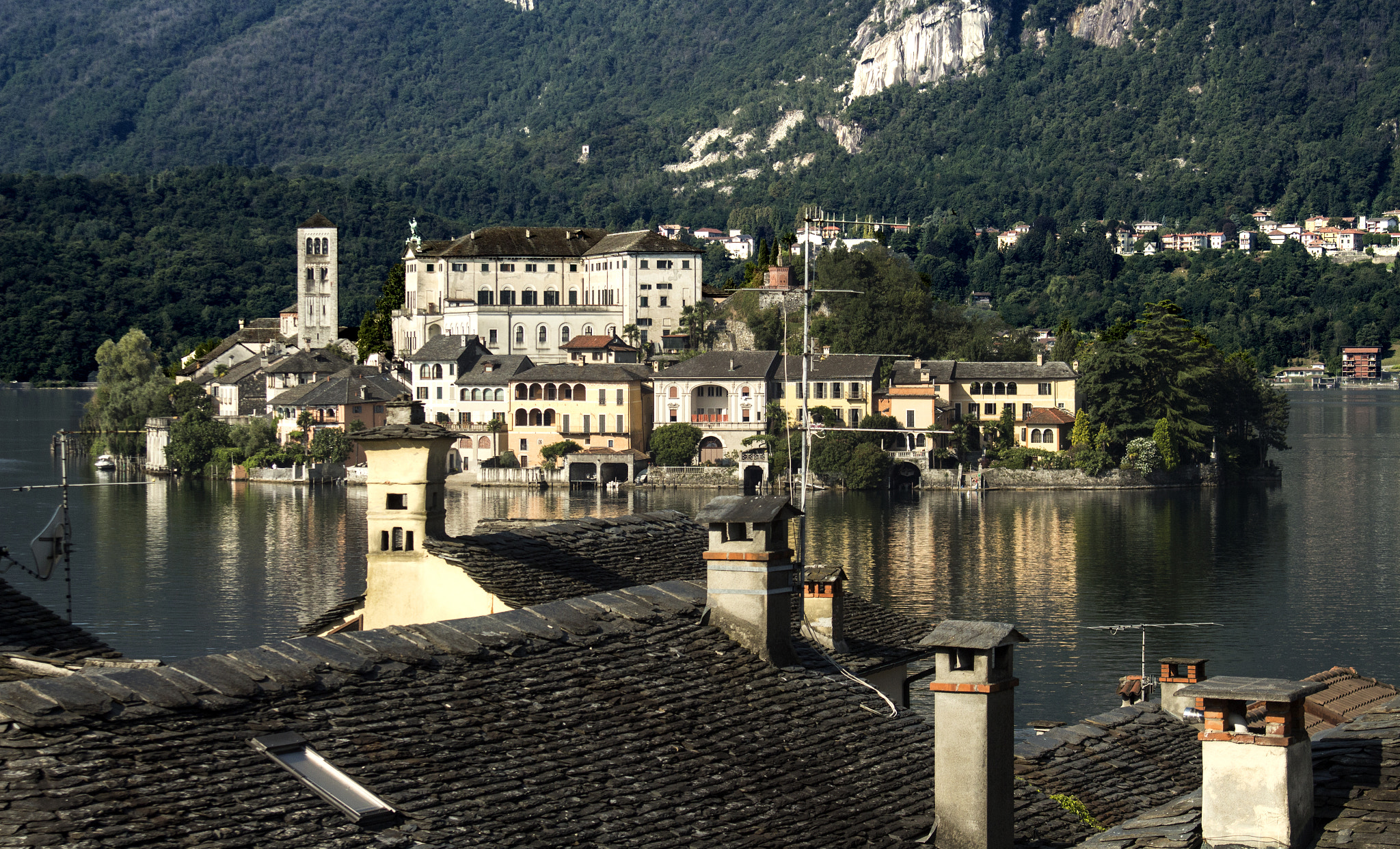 Canon EF 35-135mm f/4-5.6 USM sample photo. Isla san giulio photography