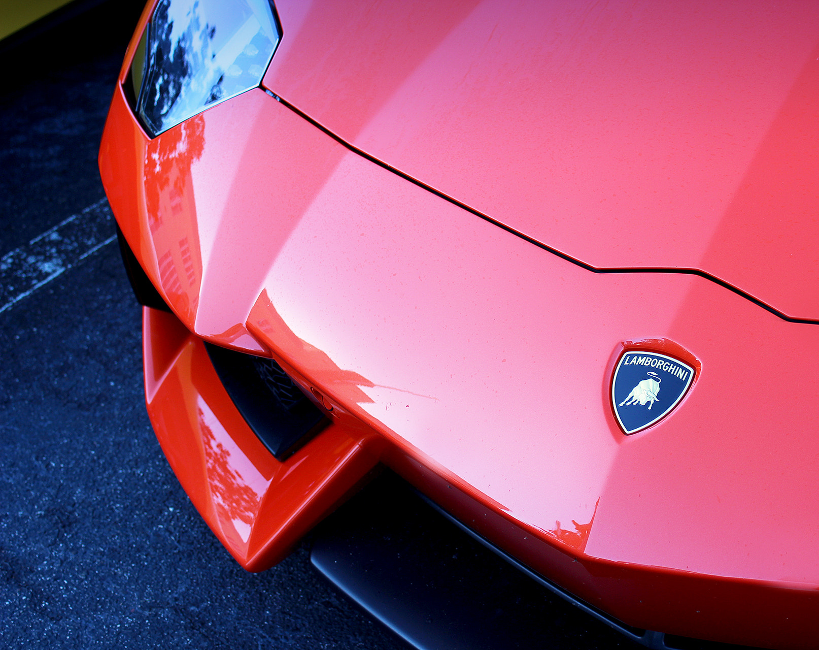 Canon EF 35-80mm f/4-5.6 sample photo. Lamborgini aventador photography