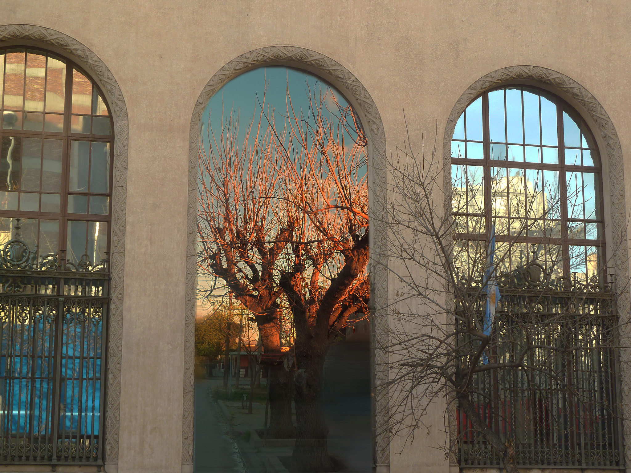 Panasonic Lumix DMC-ZS5 (Lumix DMC-TZ8) sample photo. En la ciudad photography