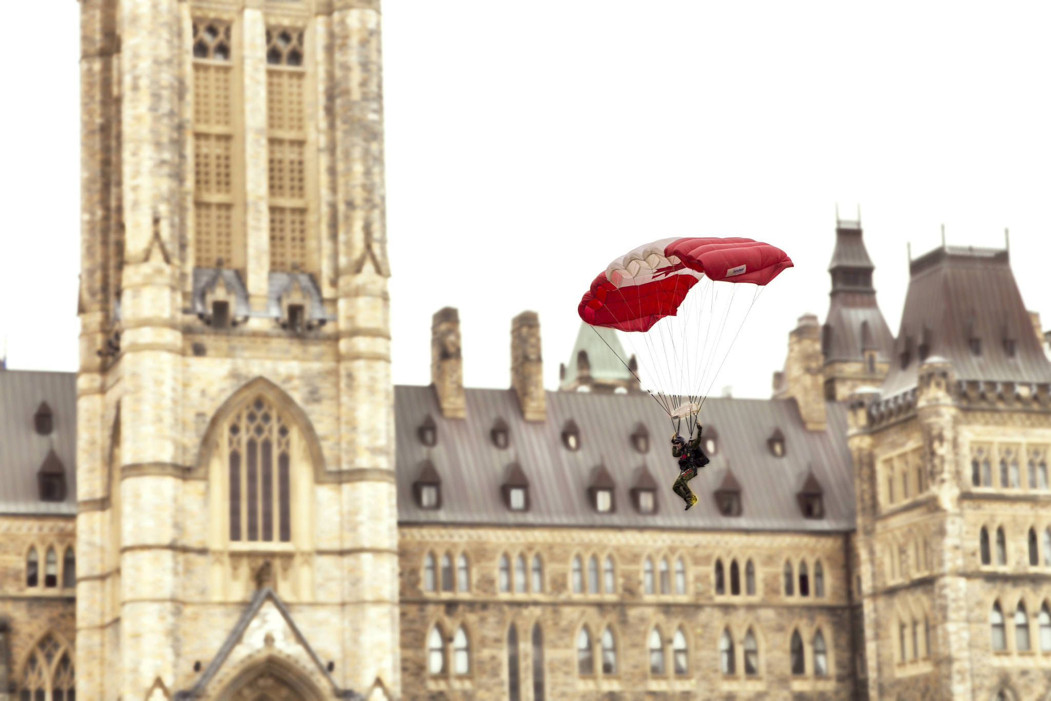 Canon EF 24-70mm F2.8L II USM sample photo. Parliament parachute photography