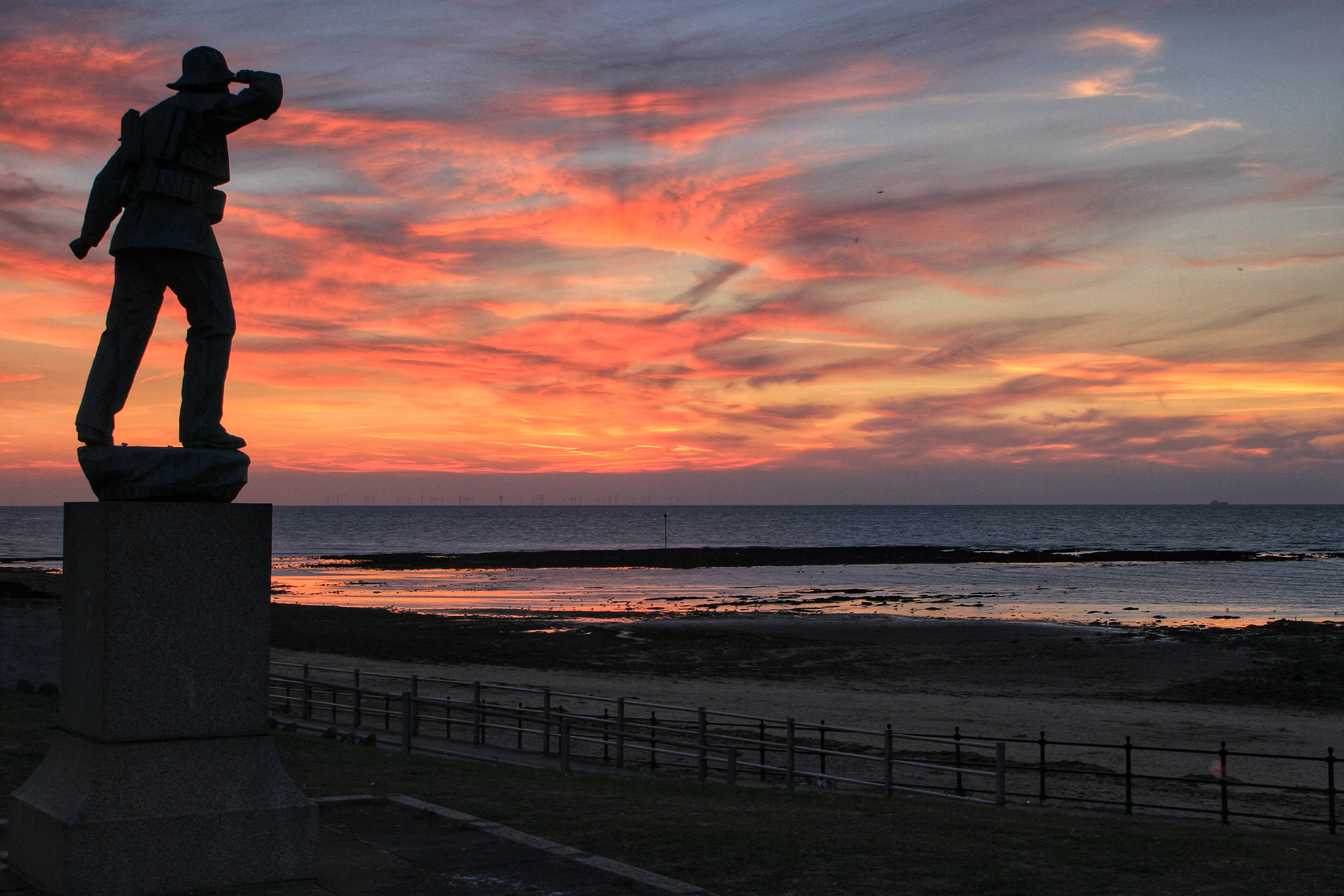 Canon EOS 7D + Canon 18-270mm sample photo. Sunset photography