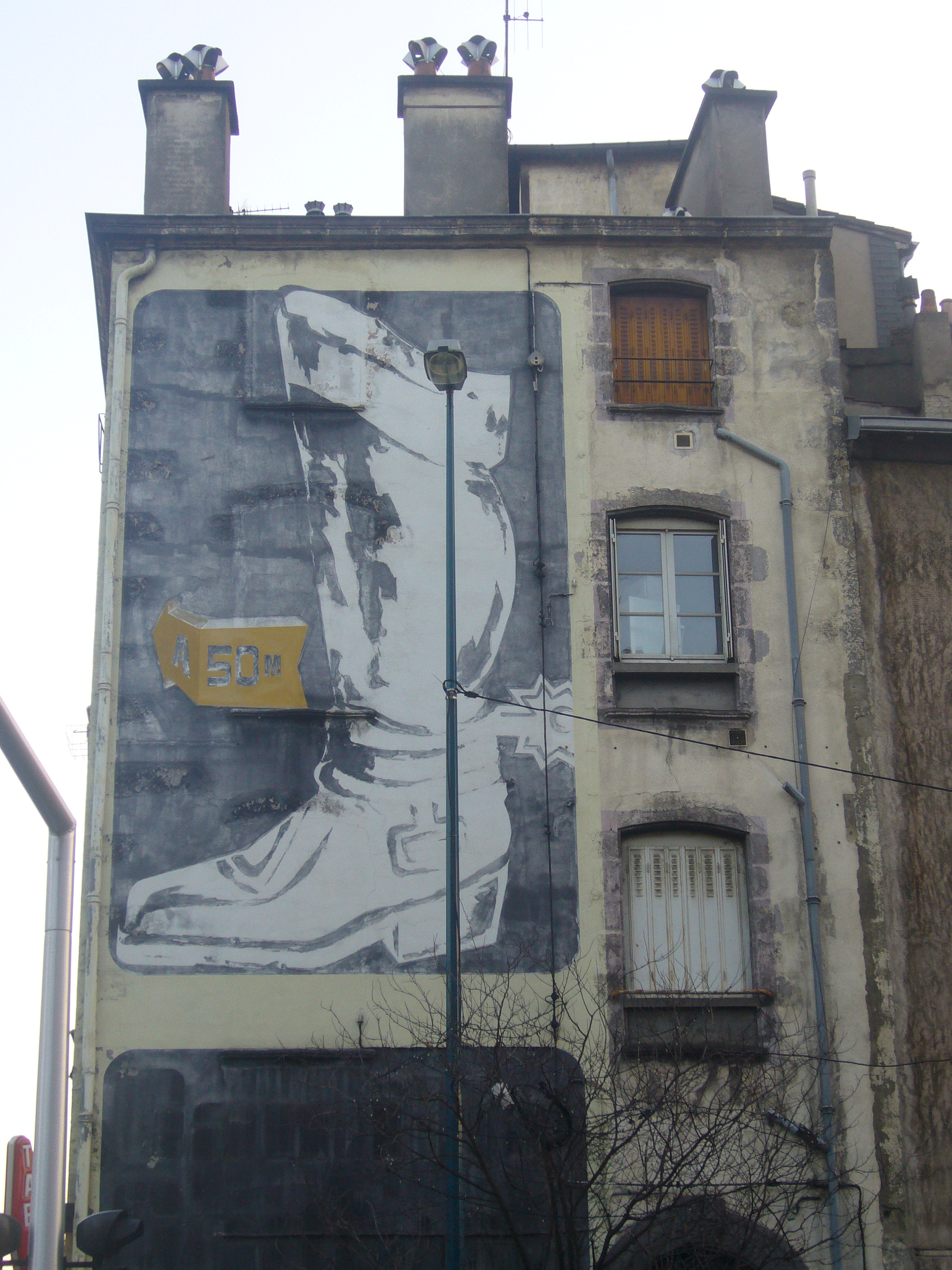 Panasonic DMC-FX9 sample photo. Clemront-ferrand wall painting and advertising photography