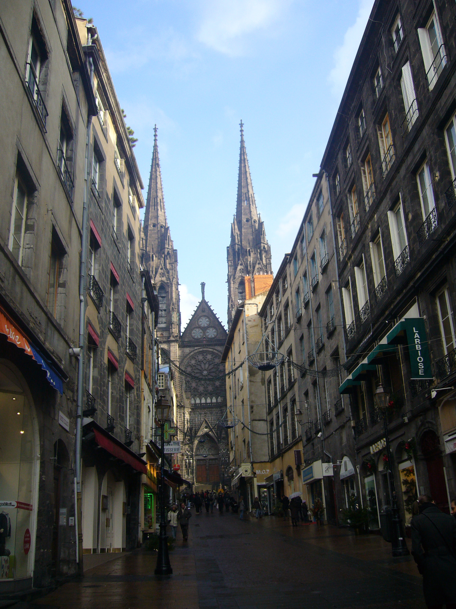 Panasonic DMC-FX9 sample photo. Clemront-ferrand christmas 2008 cathedral photography
