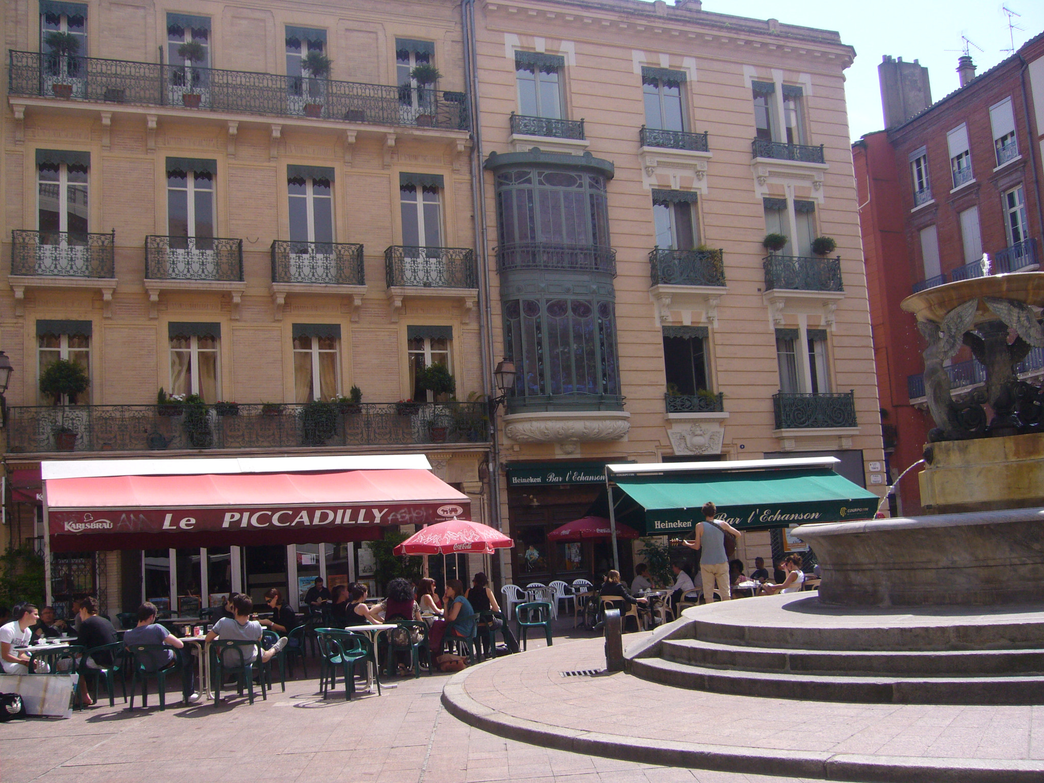Panasonic DMC-FX9 sample photo. Toulouse british inspiration photography
