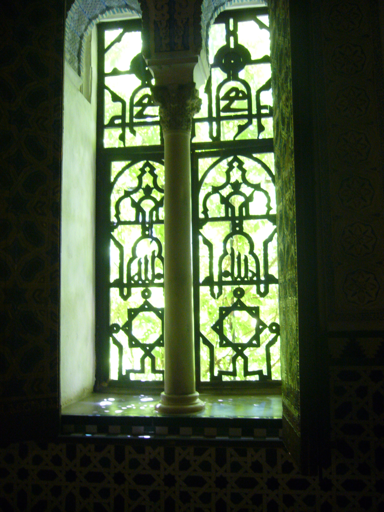 Panasonic DMC-FX9 sample photo. Heat and culture, calm and fresh photography