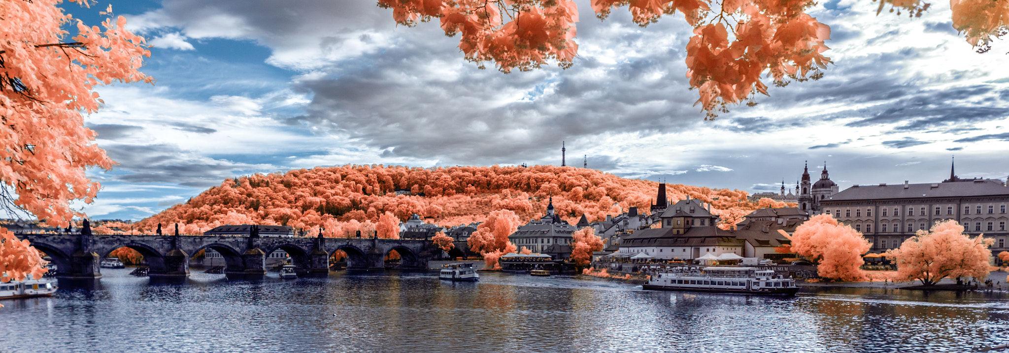 Canon TS-E 17mm F4L Tilt-Shift sample photo. Prague vltava river photography