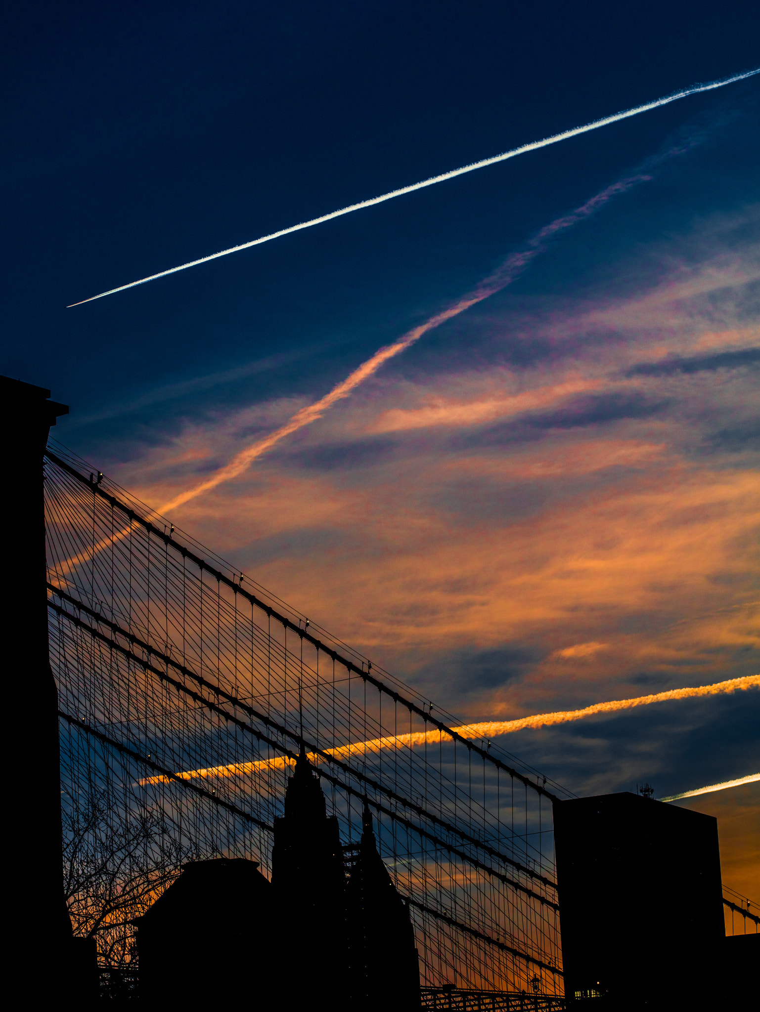 Canon EF 70-200mm F2.8L USM sample photo. Lines in the sky photography