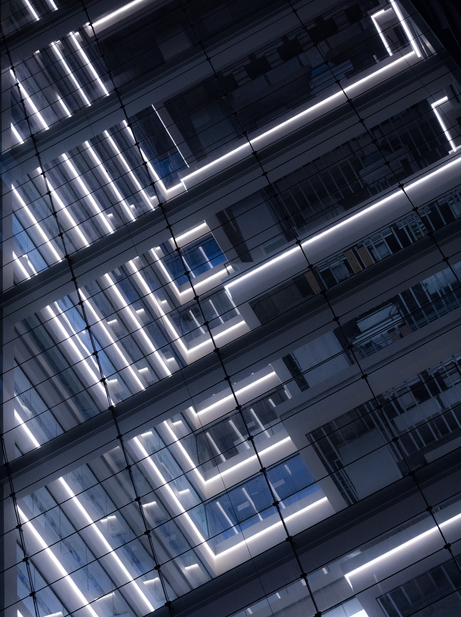 Canon EF 70-200mm F2.8L USM sample photo. Inside highline building photography