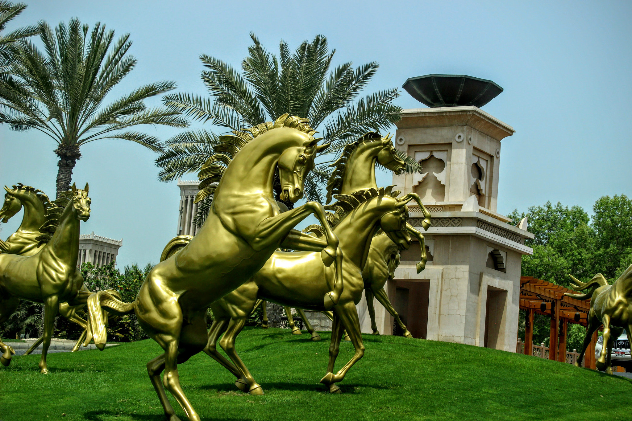 Canon EOS 100D (EOS Rebel SL1 / EOS Kiss X7) sample photo. Golden arabian stallions of dubai photography